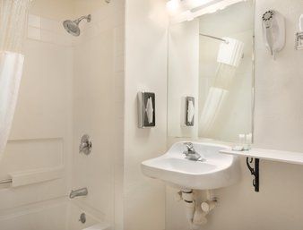 Guest room at the Days Inn by Wyndham Morton in Morton, Illinois