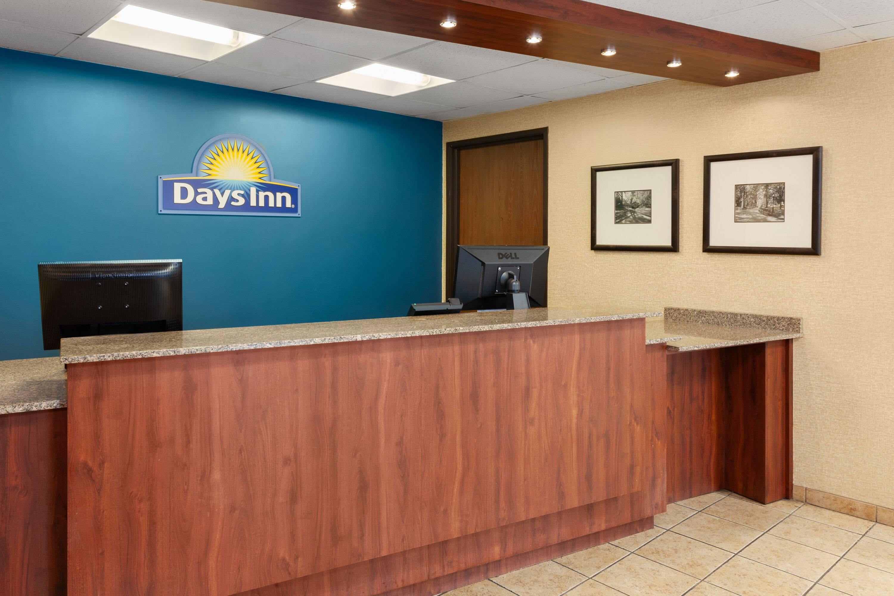 Days Inn by Wyndham Rockford I-90 Casino District reception in Rockford, Illinois