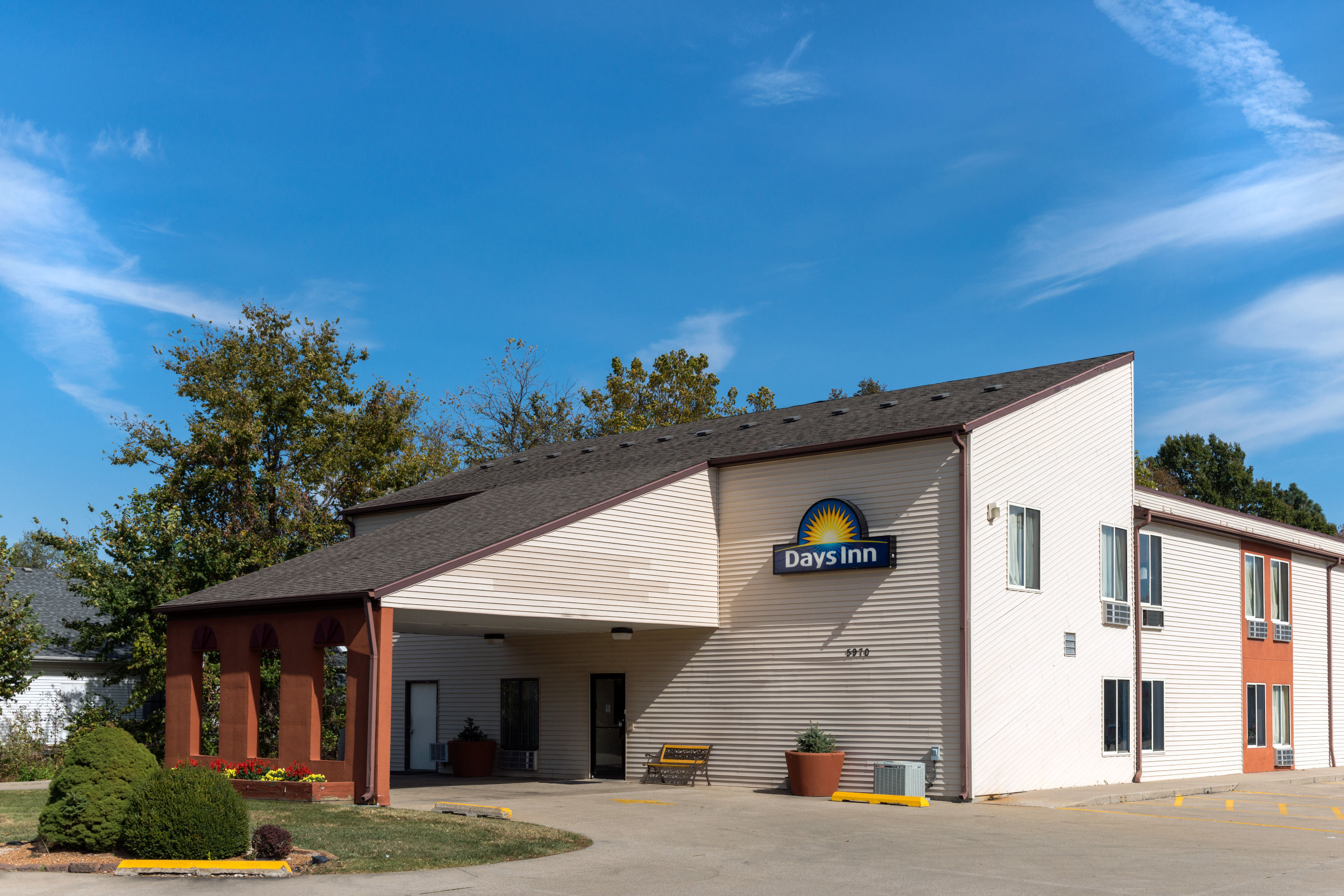 Days Inn By Wyndham Springfield Springfield Il Hotels