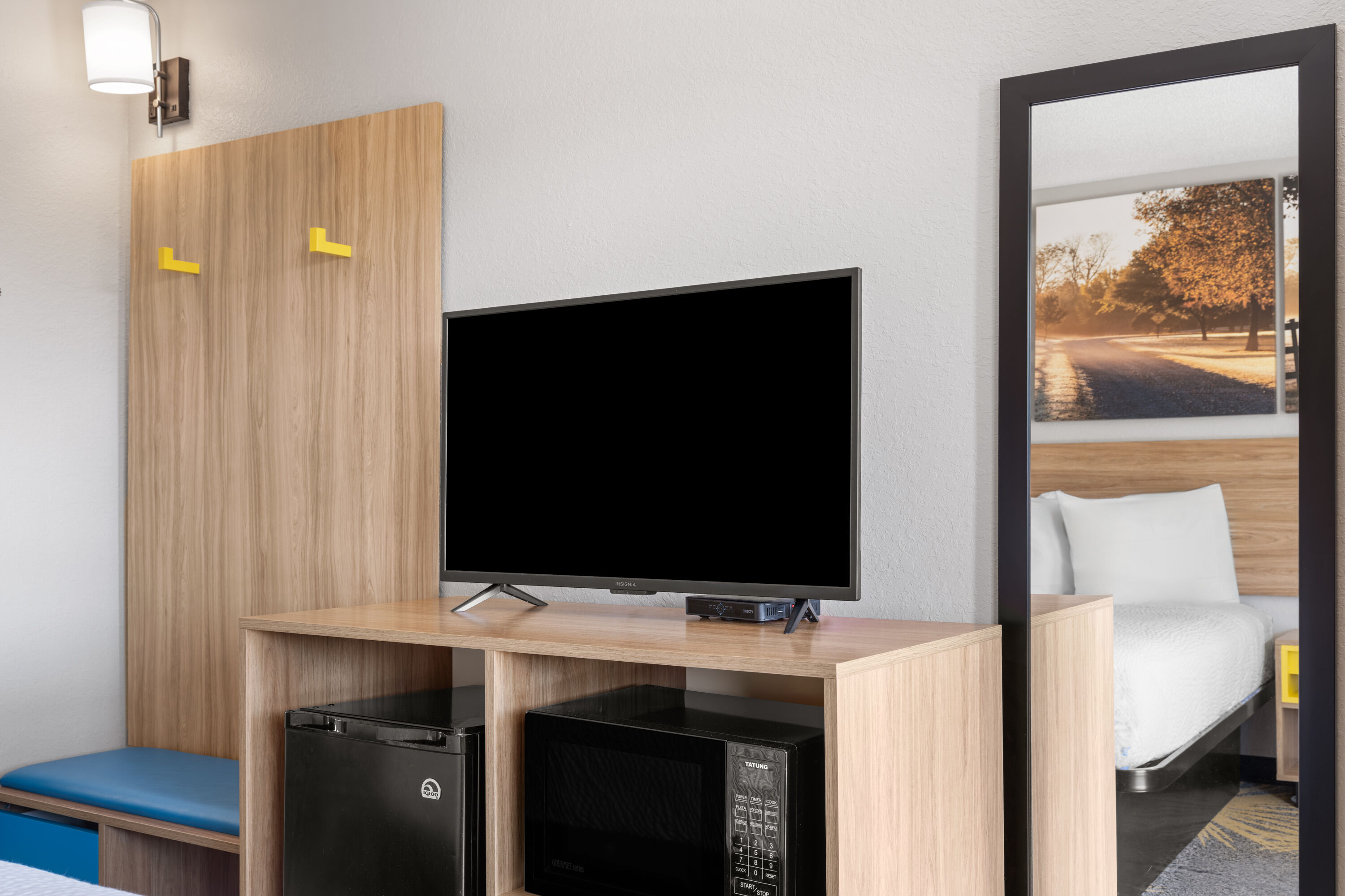 Guest room at the Days Inn by Wyndham Cloverdale Greencastle in Cloverdale, Indiana