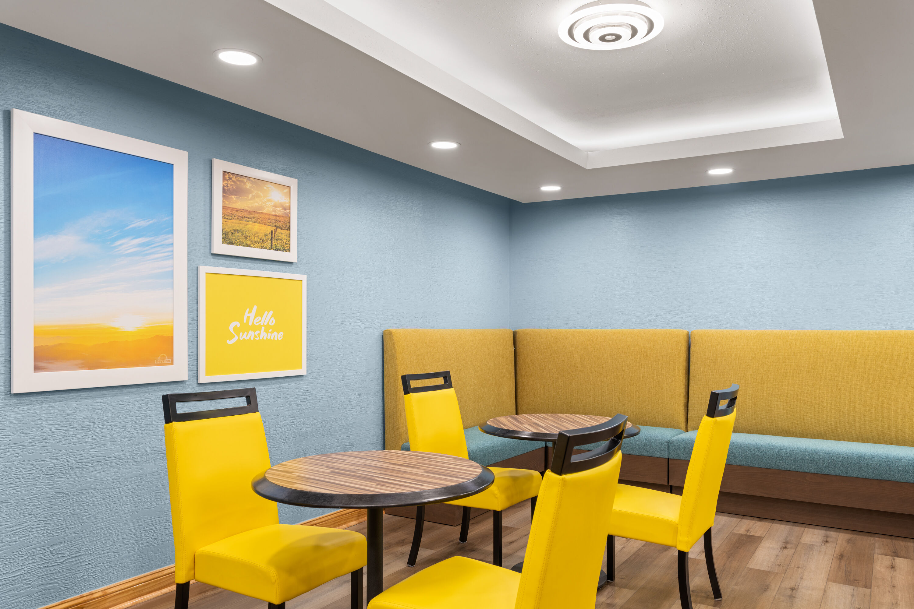 Days Inn by Wyndham Cloverdale Greencastle Cloverdale, IN Hotels