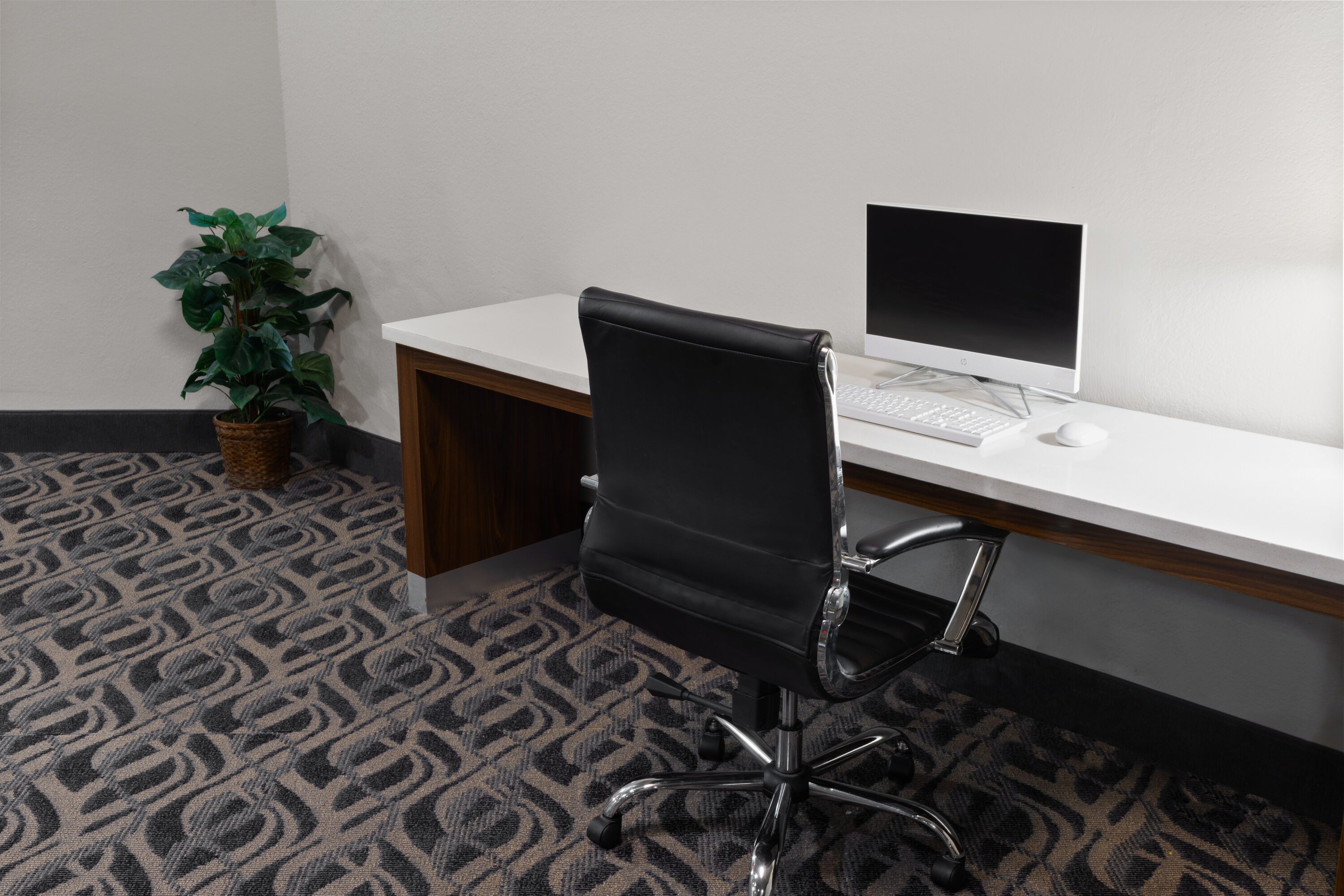 Days Inn & Suites by Wyndham Northwest Indianapolis business center in Indianapolis, Indiana