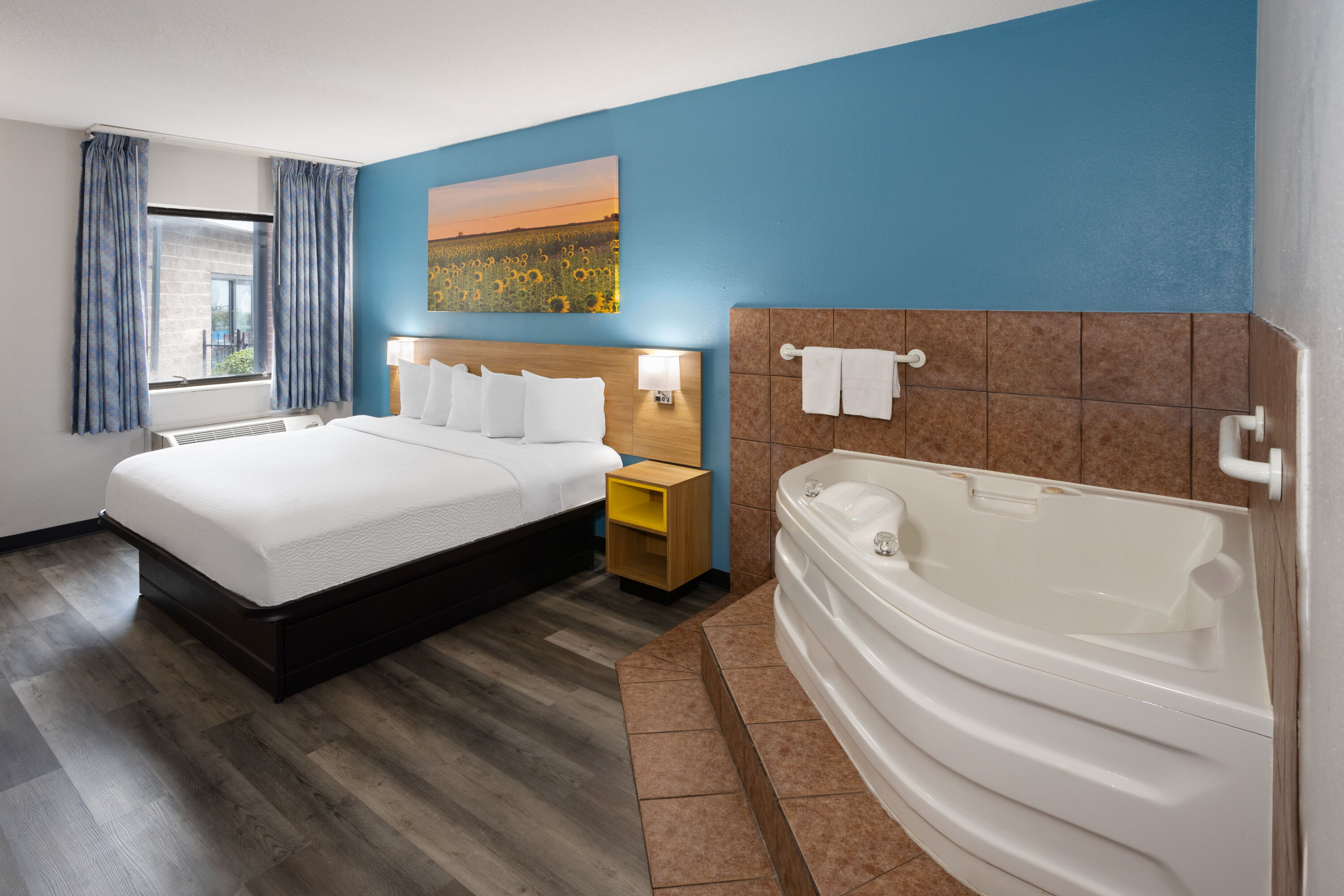 Days Inn & Suites by Wyndham Northwest Indianapolis hot tub suite in Indianapolis, Indiana