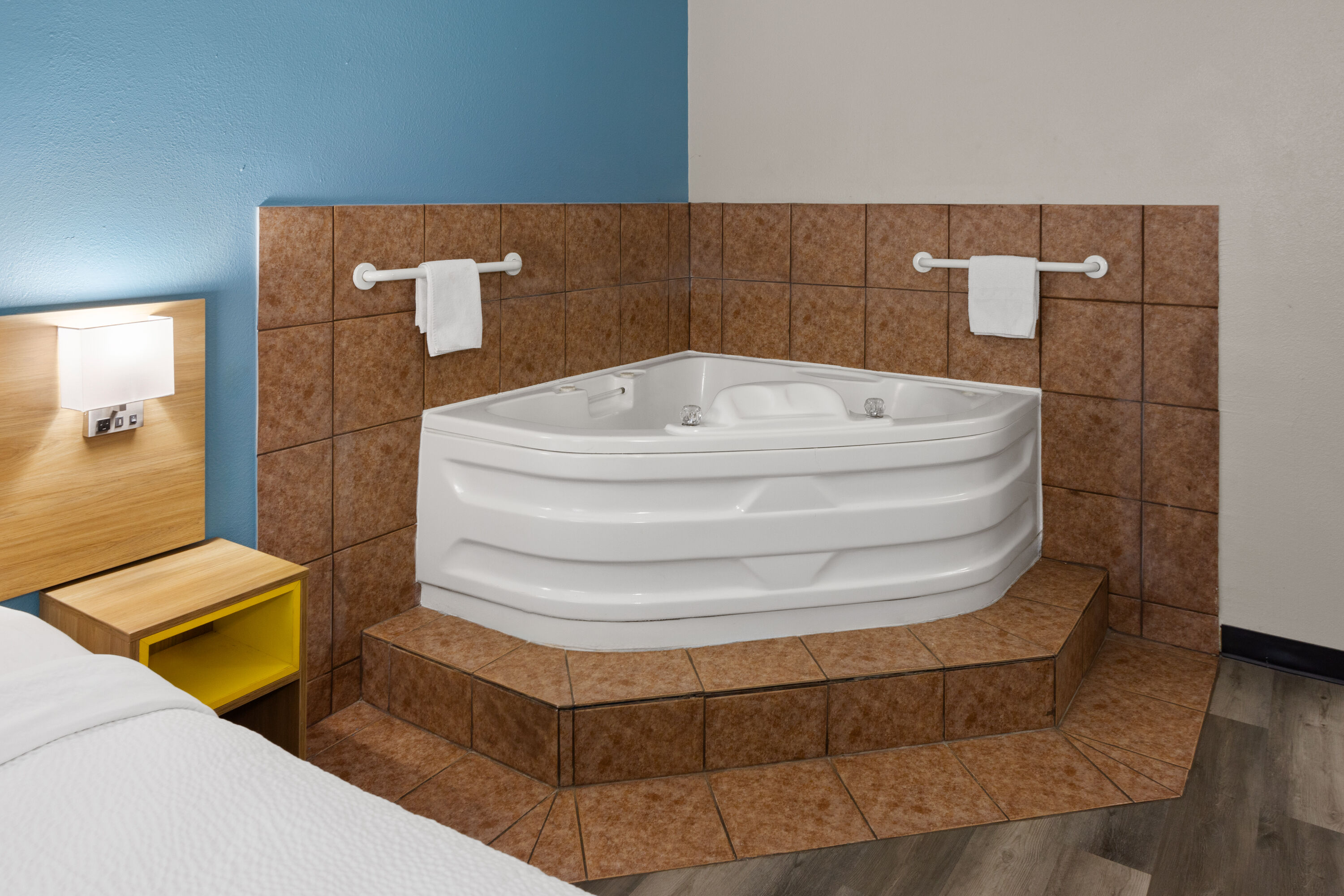 Days Inn & Suites by Wyndham Northwest Indianapolis hot tub suite in Indianapolis, Indiana