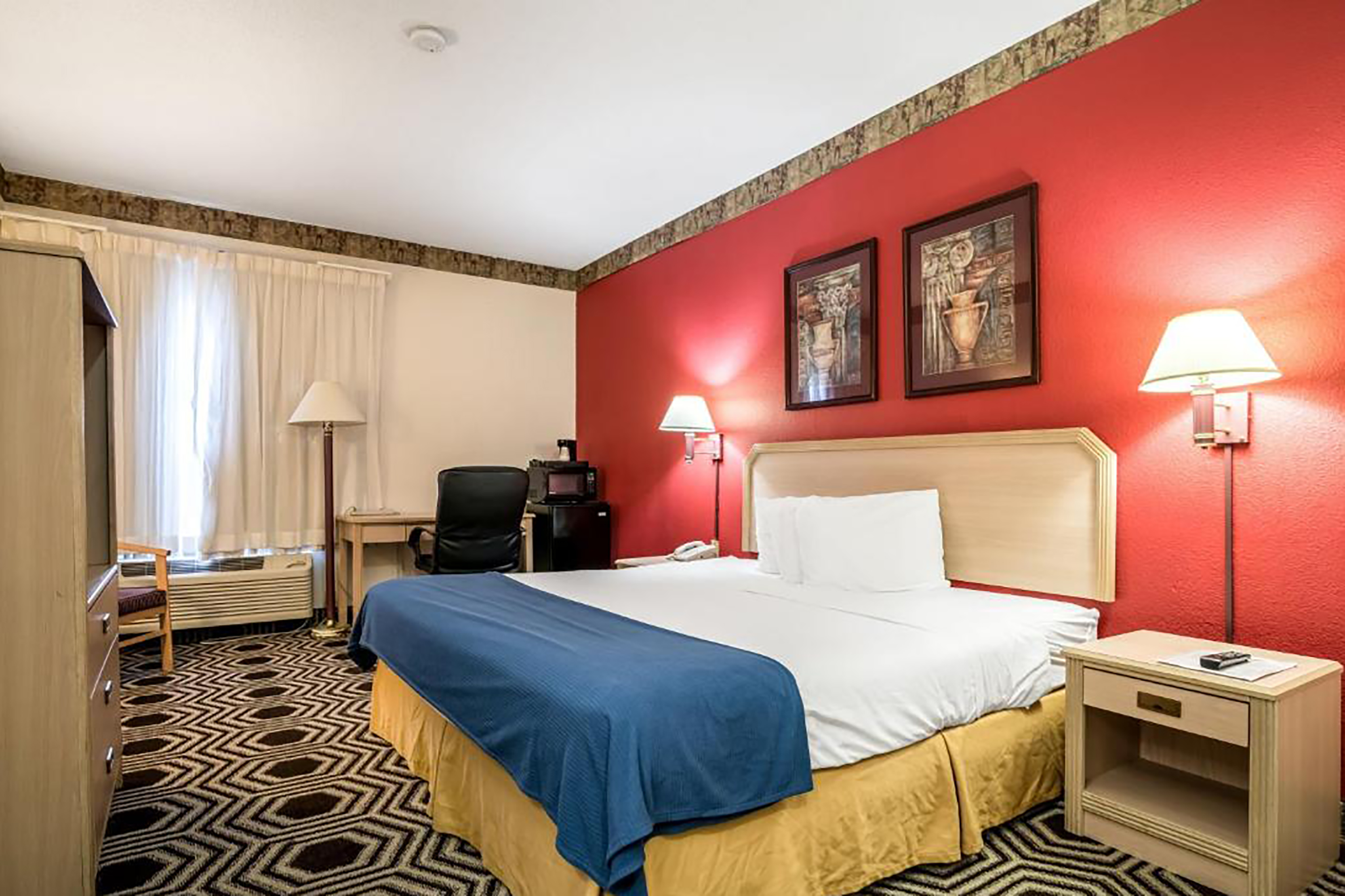 Guest room at the Days Inn by Wyndham Kentland in Kentland, Indiana