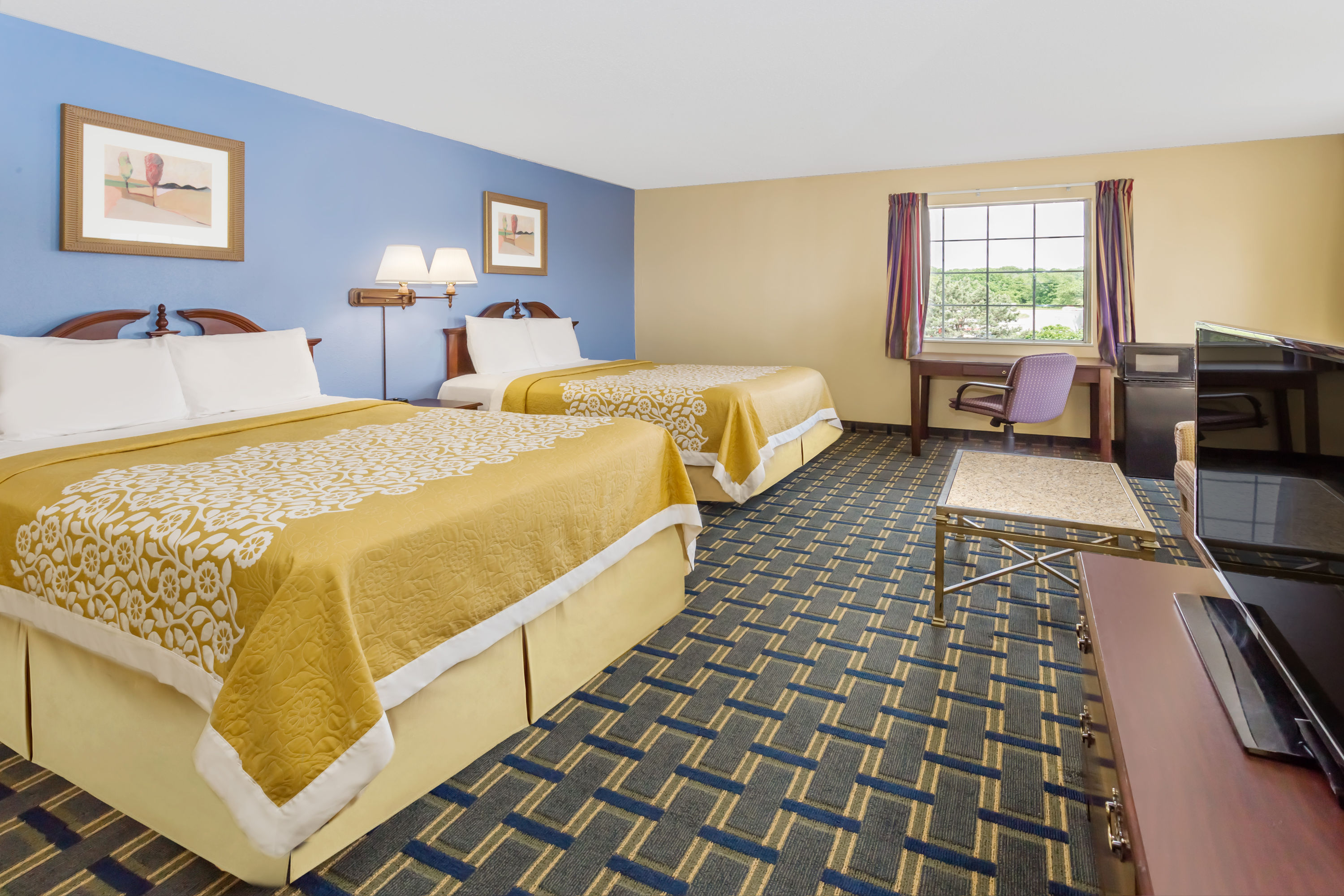 Guest room at the Days Inn by Wyndham Plymouth in Plymouth, Indiana