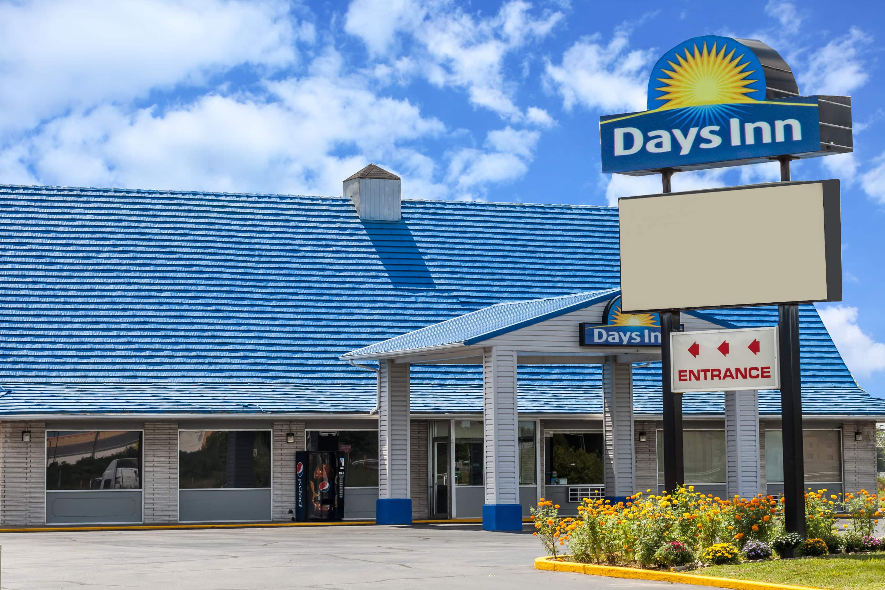 hotels in seymour indiana that offer jacuzzi suites