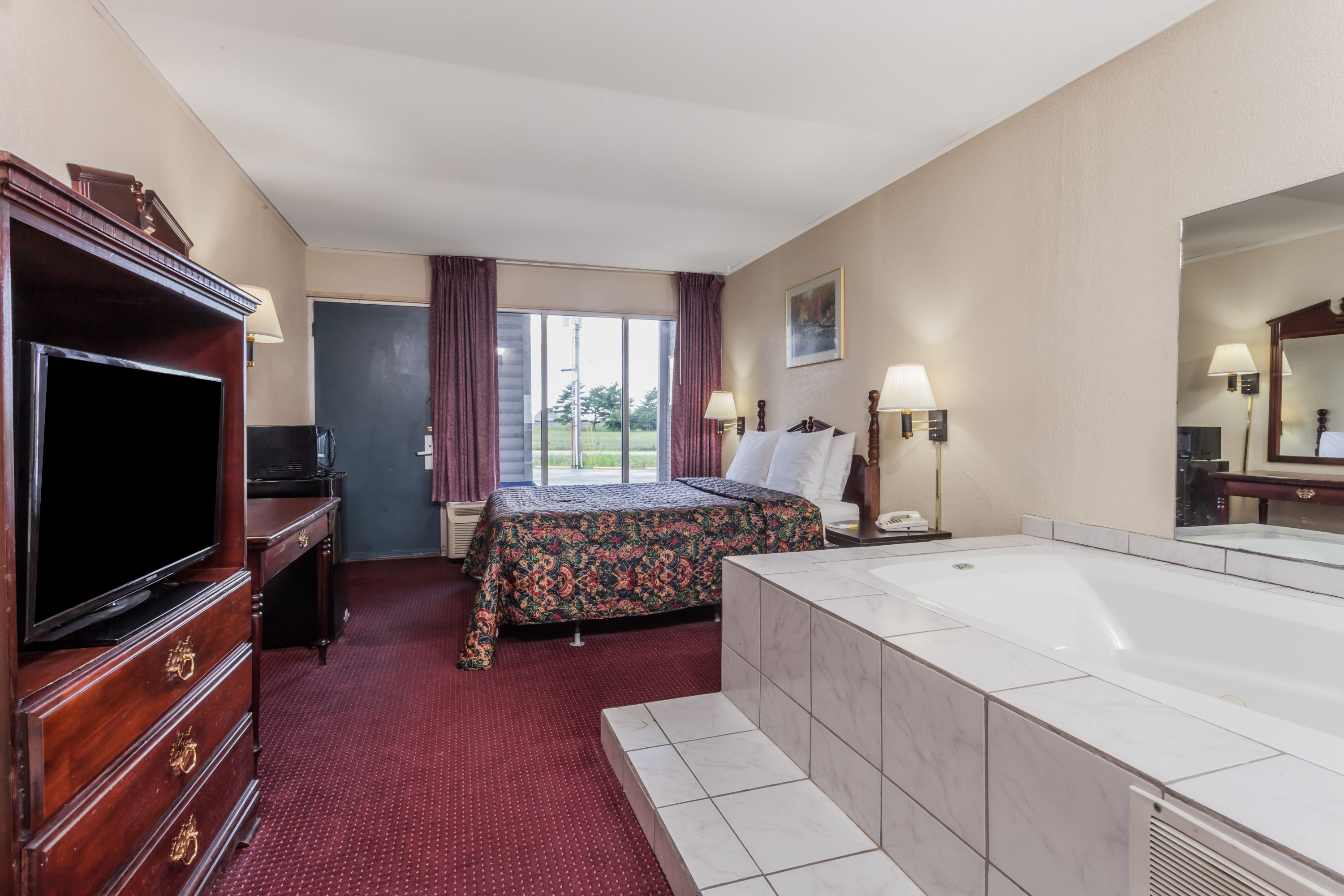 Days Inn by Wyndham Seymour suite in Seymour, Indiana