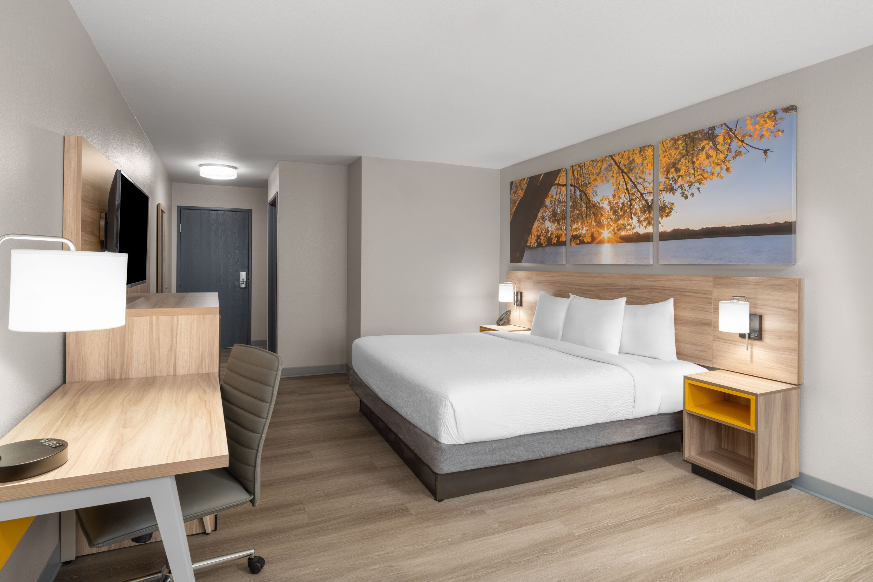 Guest room at the Days Inn by Wyndham Coffeyville in Coffeyville, Kansas