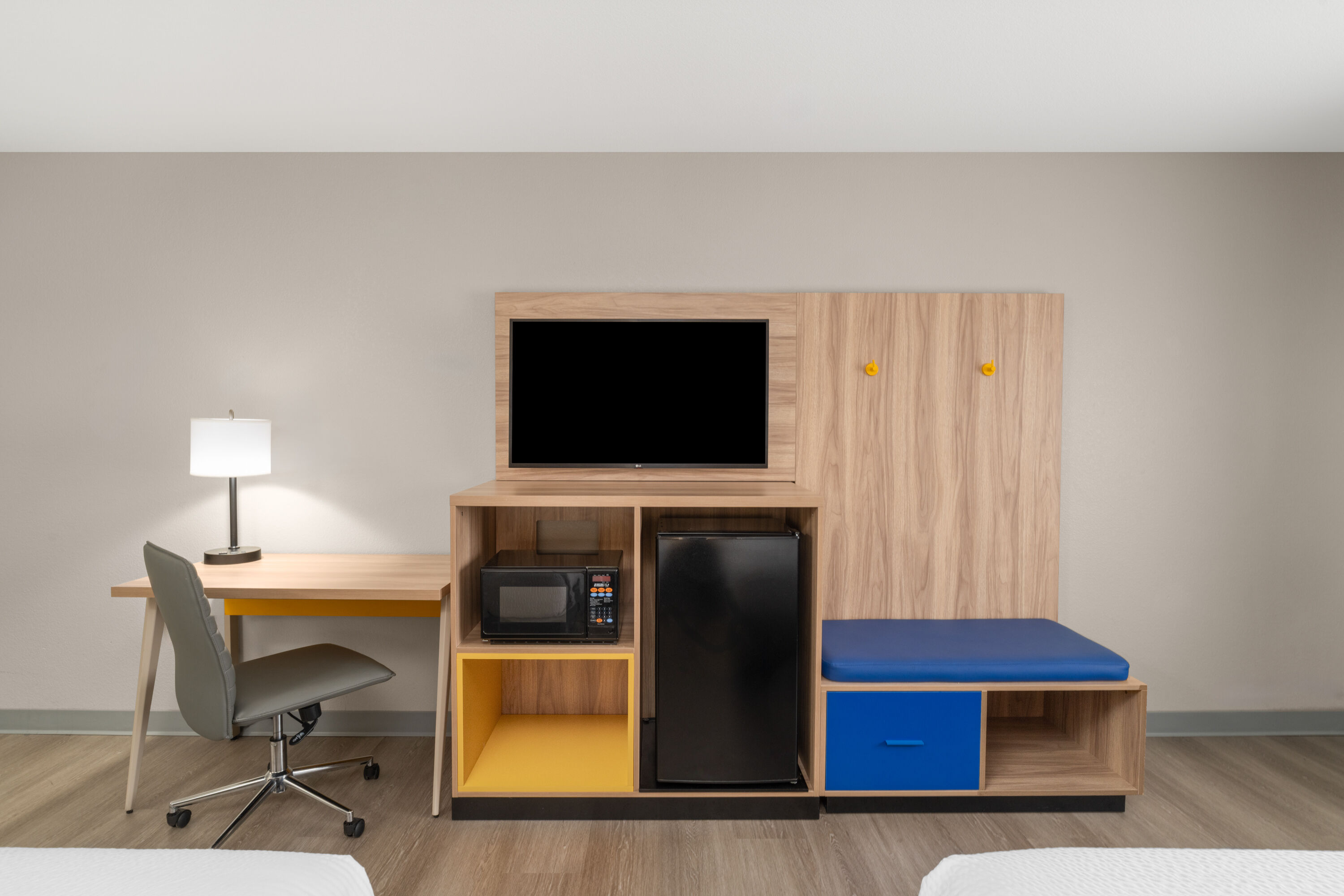 Guest room at the Days Inn by Wyndham Coffeyville in Coffeyville, Kansas