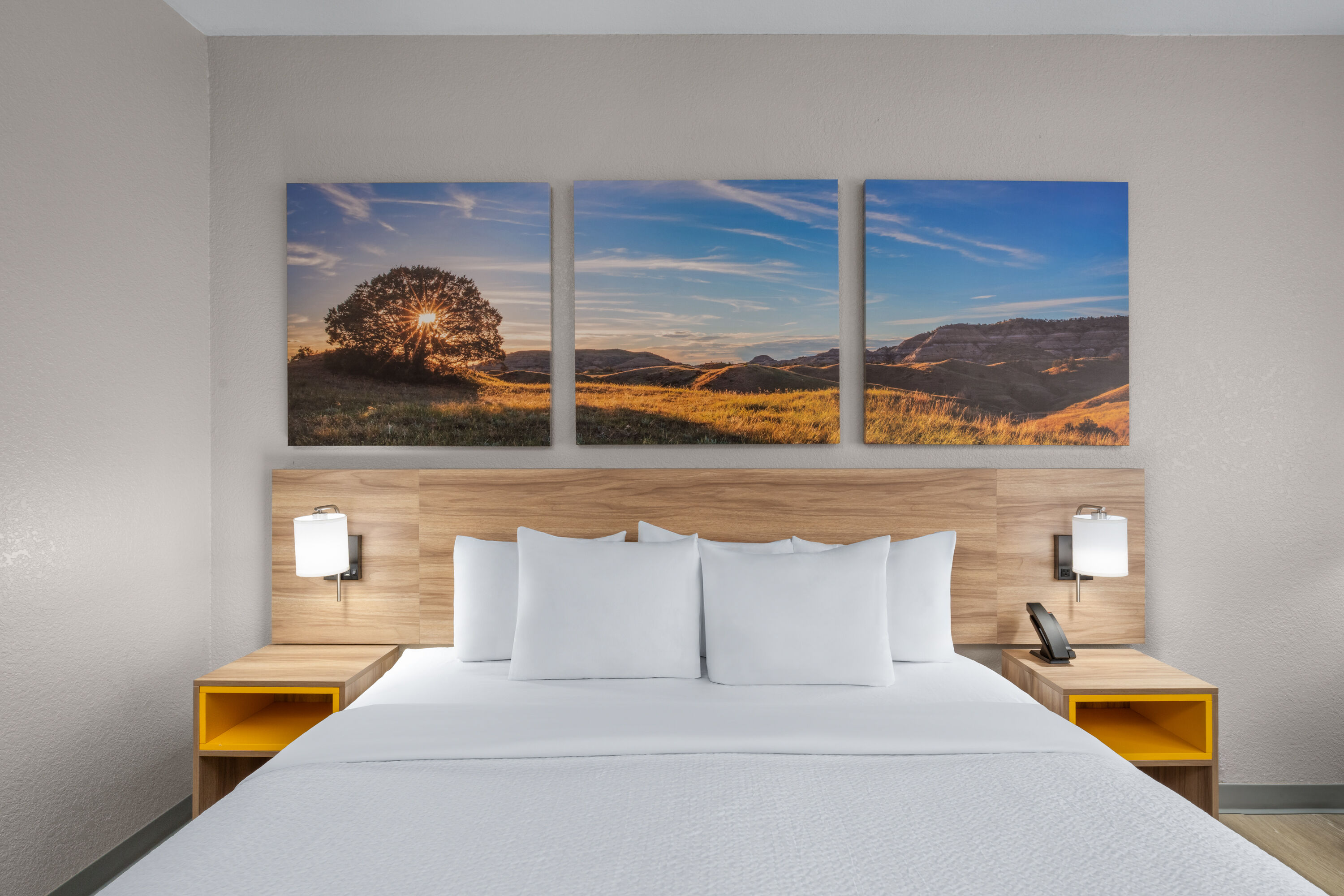 Guest room at the Days Inn by Wyndham Coffeyville in Coffeyville, Kansas