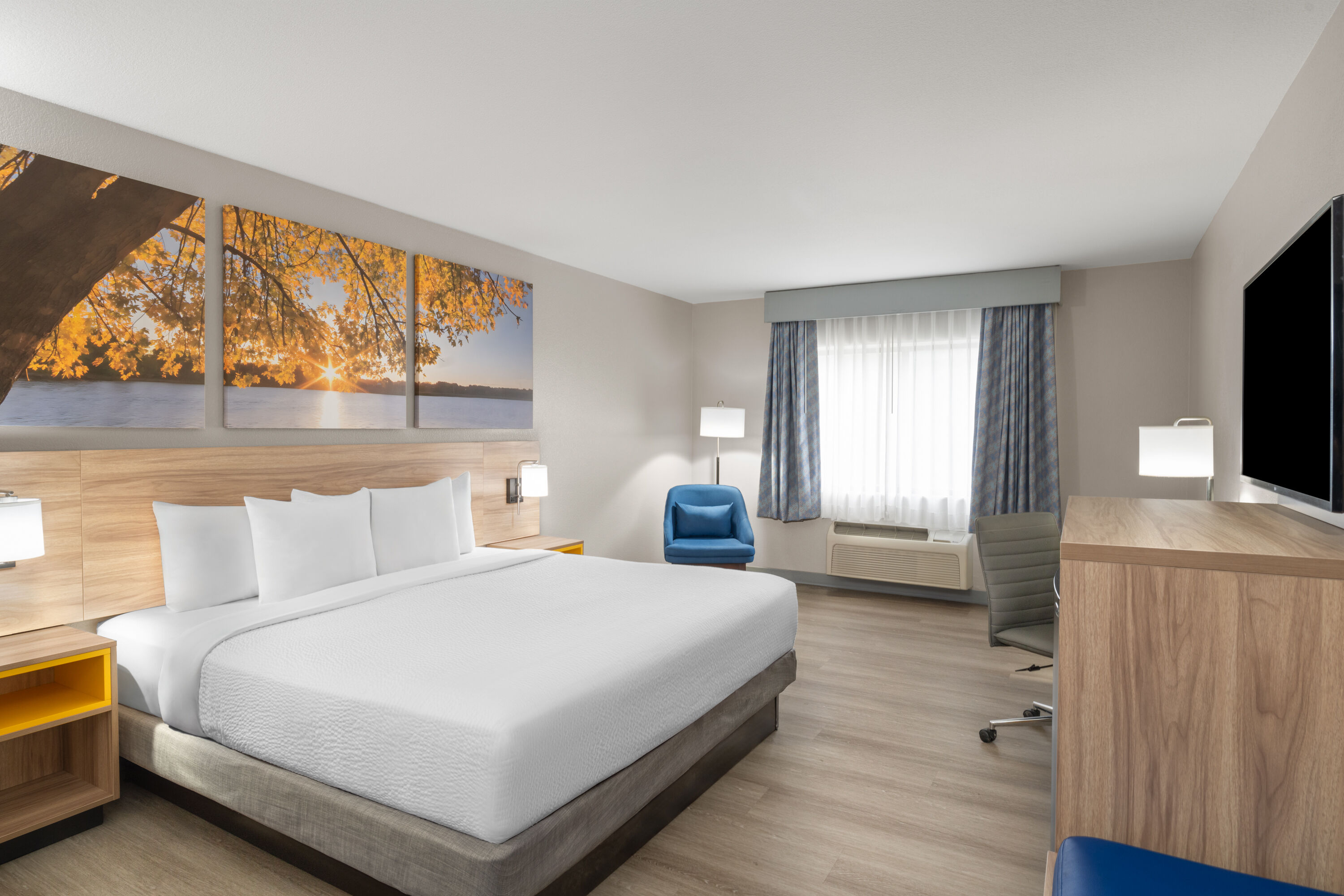 Guest room at the Days Inn by Wyndham Coffeyville in Coffeyville, Kansas