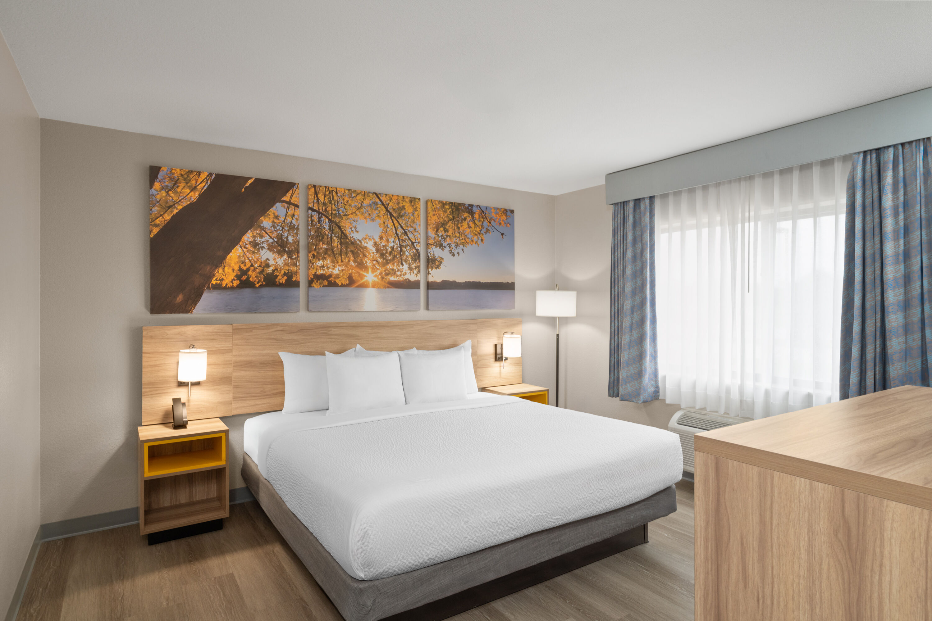 Days Inn by Wyndham Coffeyville suite in Coffeyville, Kansas