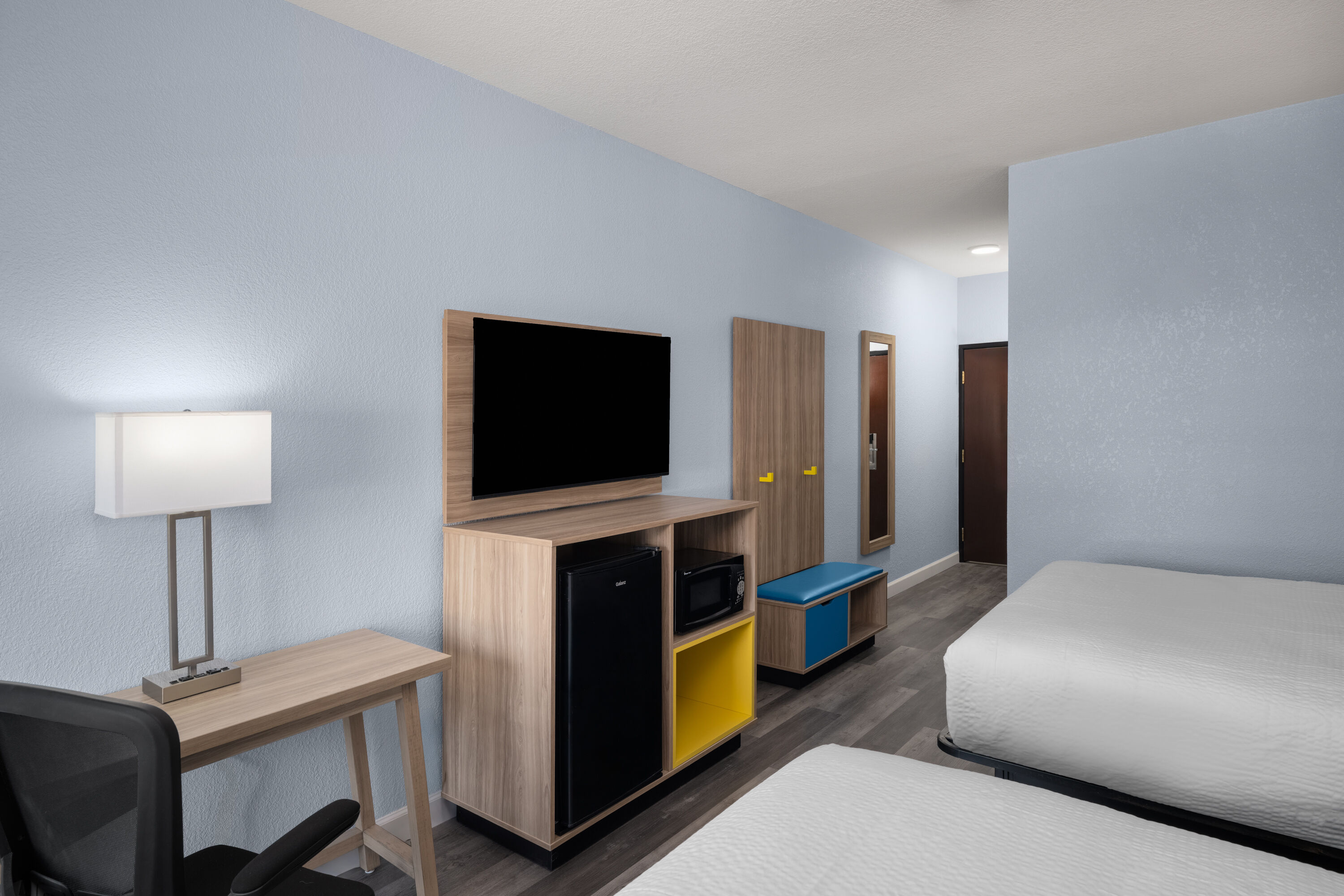 Guest room at the Days Inn by Wyndham Dodge City in Dodge City, Kansas