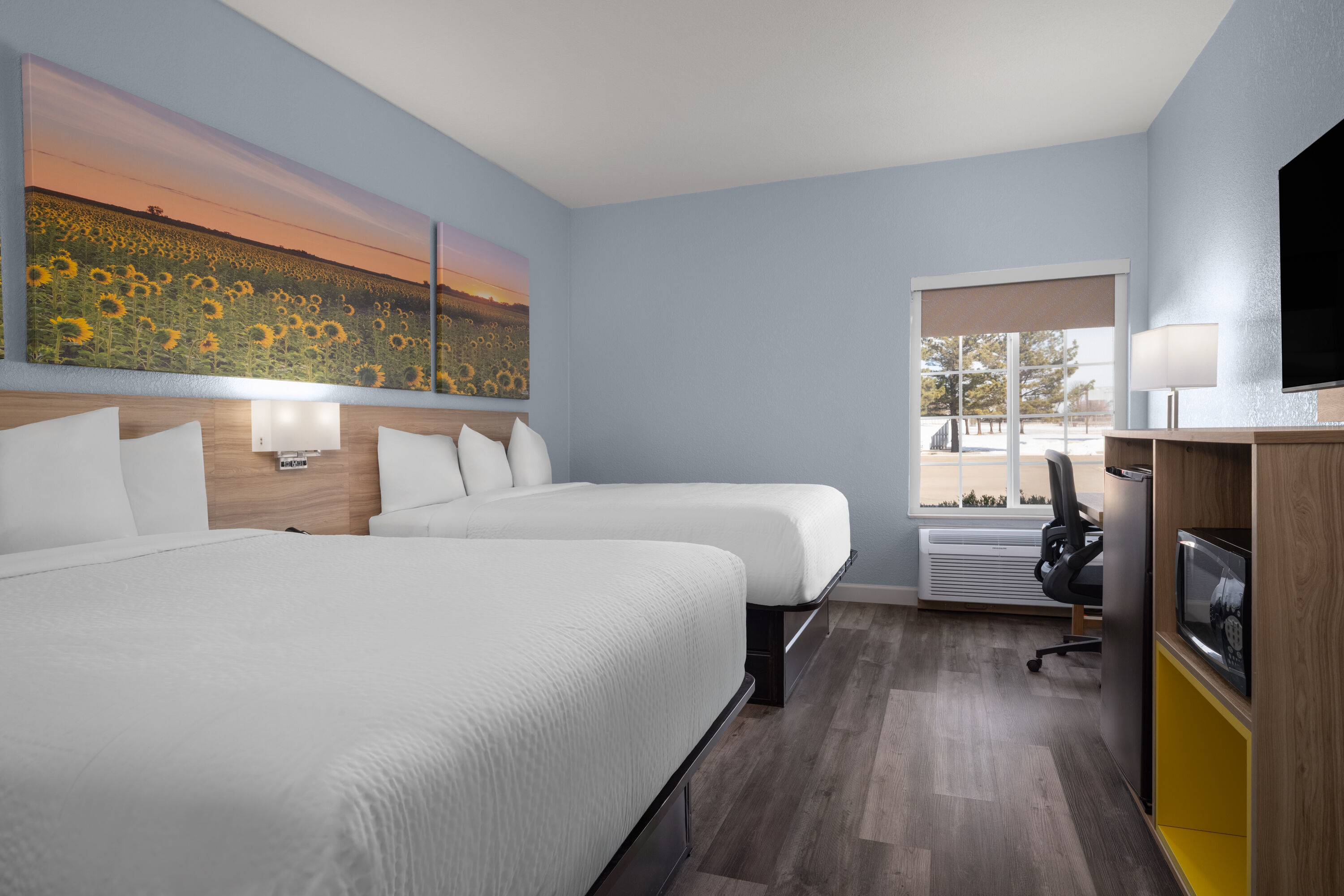 Guest room at the Days Inn by Wyndham Dodge City in Dodge City, Kansas