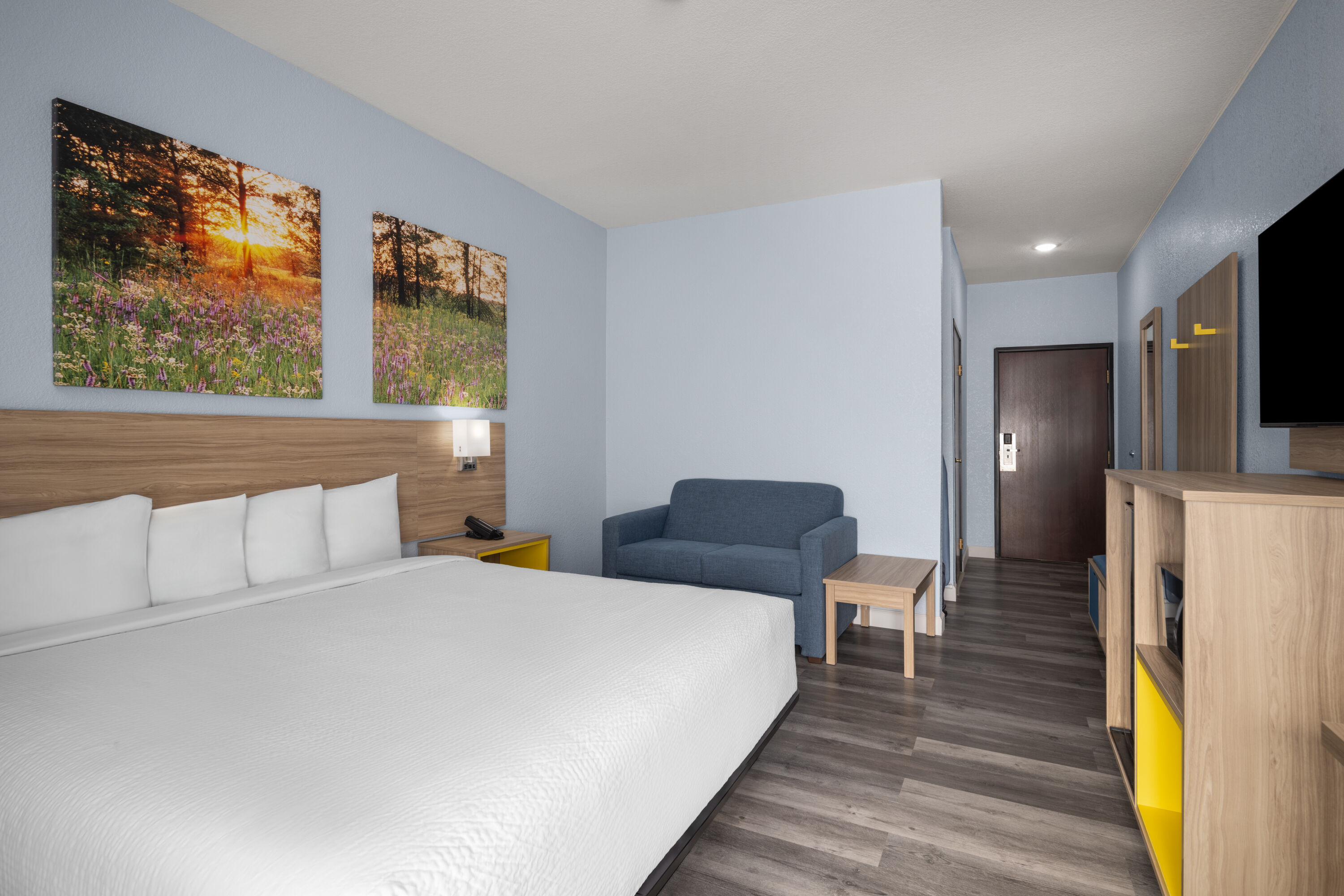 Guest room at the Days Inn by Wyndham Dodge City in Dodge City, Kansas