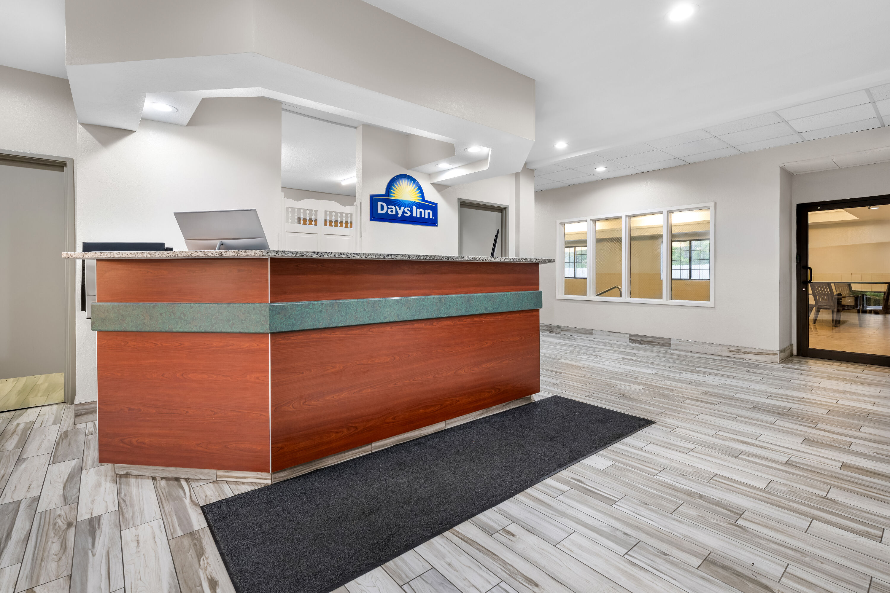 Days Inn by Wyndham near Kansas Speedway reception in Kansas City, Kansas