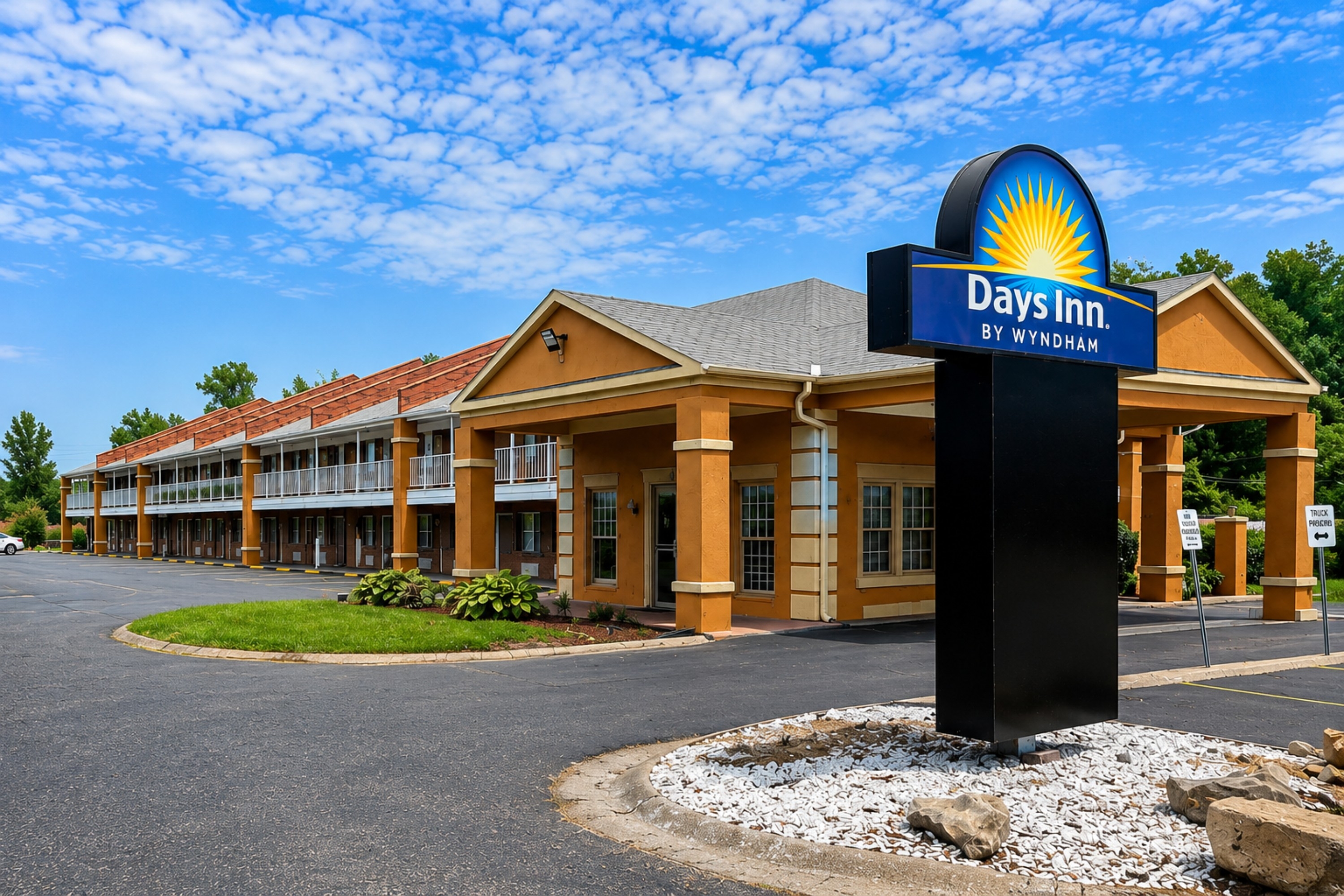 Exterior of Days Inn by Wyndham KU Lawrence hotel in Lawrence, Kansas