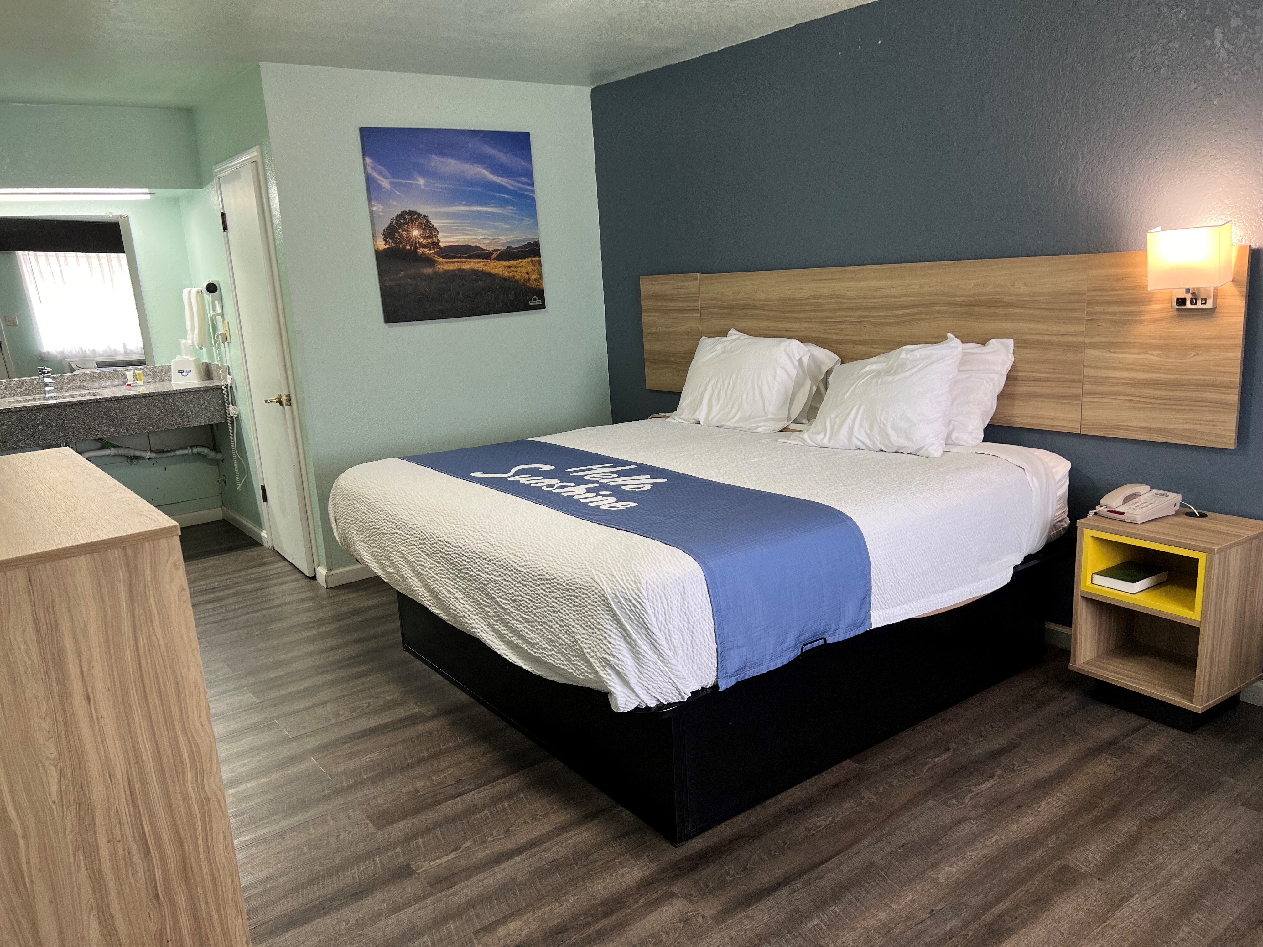 Guest room at the Days Inn by Wyndham Pratt in Pratt, Kansas