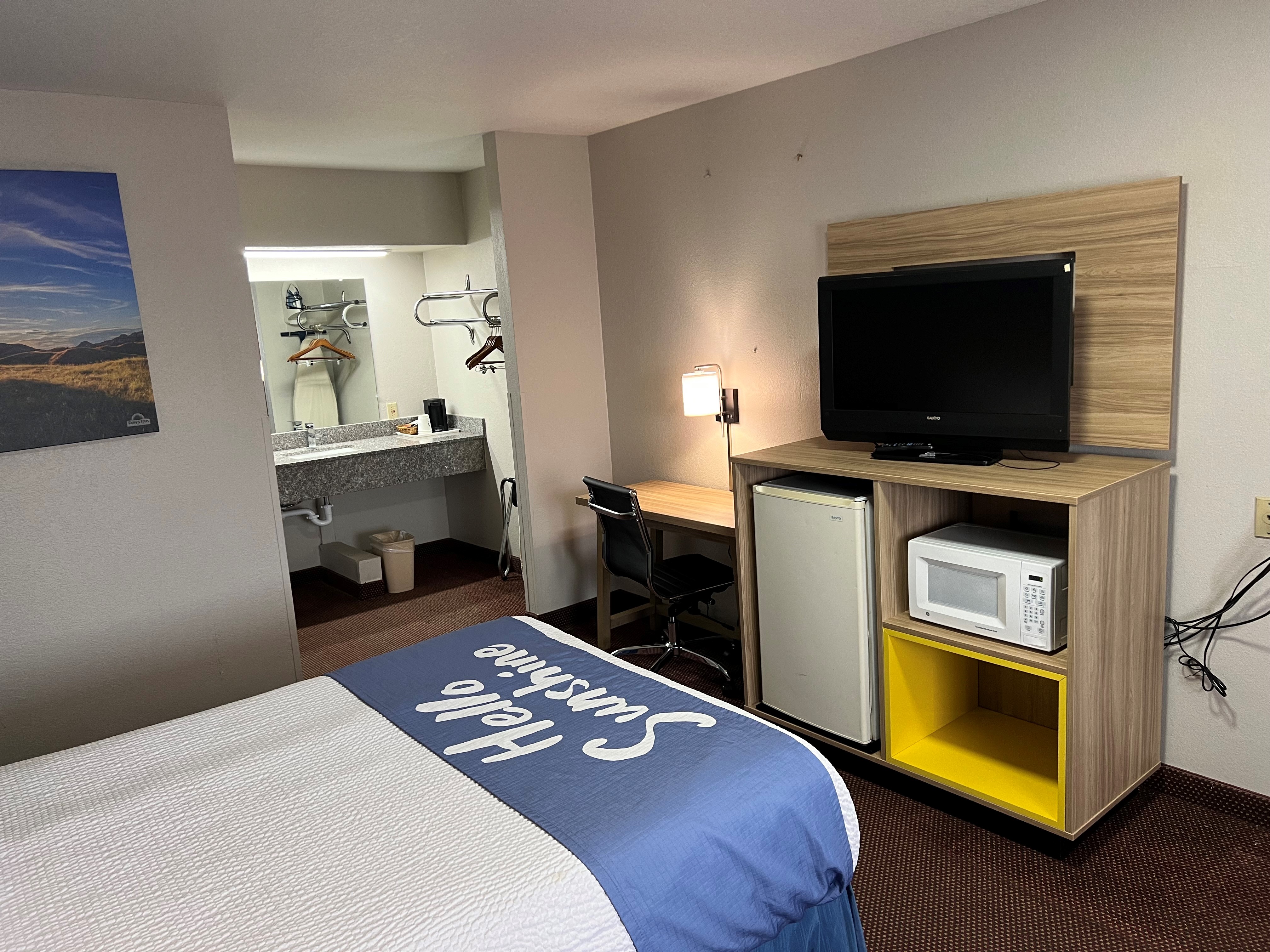 Guest room at the Days Inn by Wyndham Pratt in Pratt, Kansas