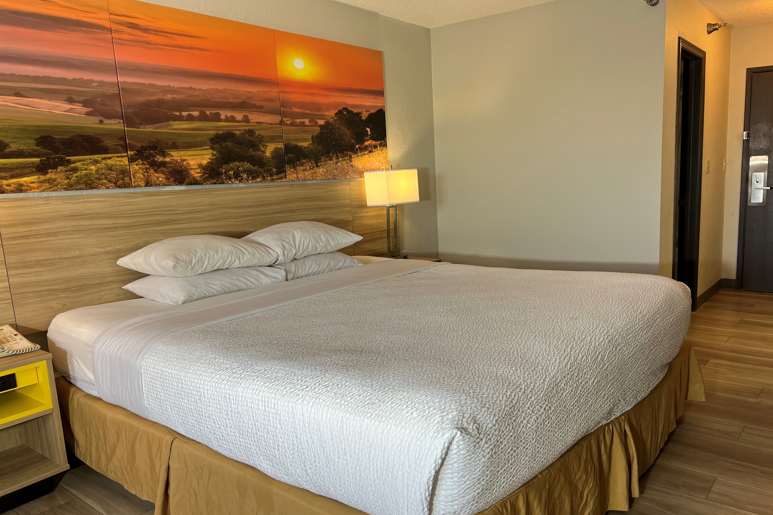 Guest room at the Days Inn by Wyndham Salina I-70 in Salina, Kansas