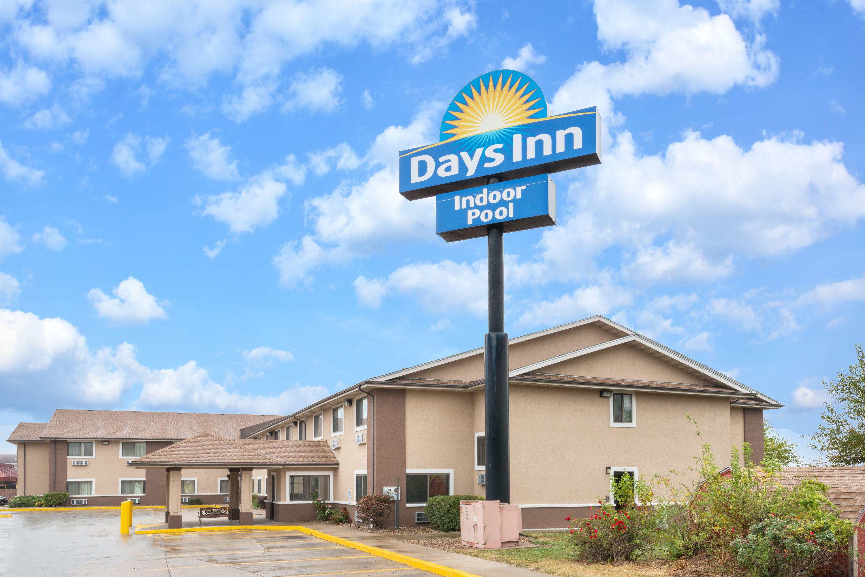Days Inn By Wyndham Topeka Topeka Ks Hotels