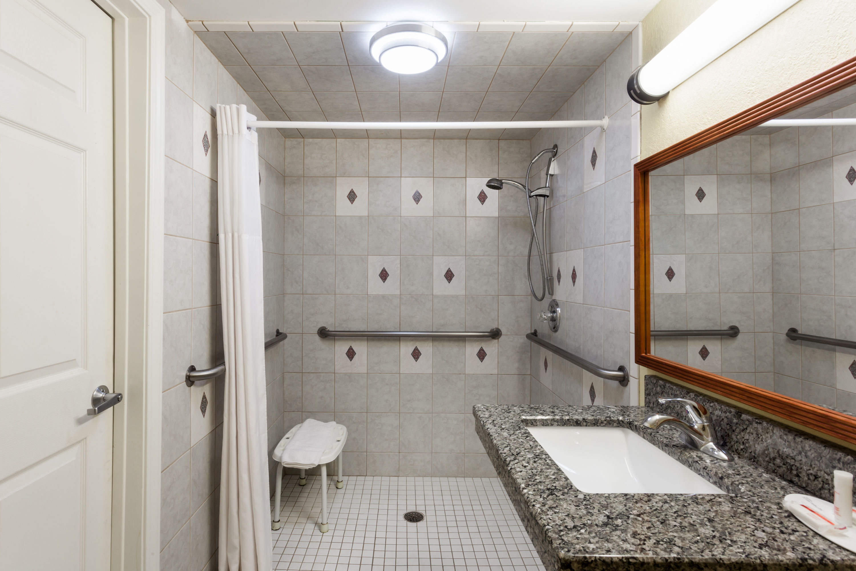 Days Inn By Wyndham Bowling Green Bowling Green Ky Hotels