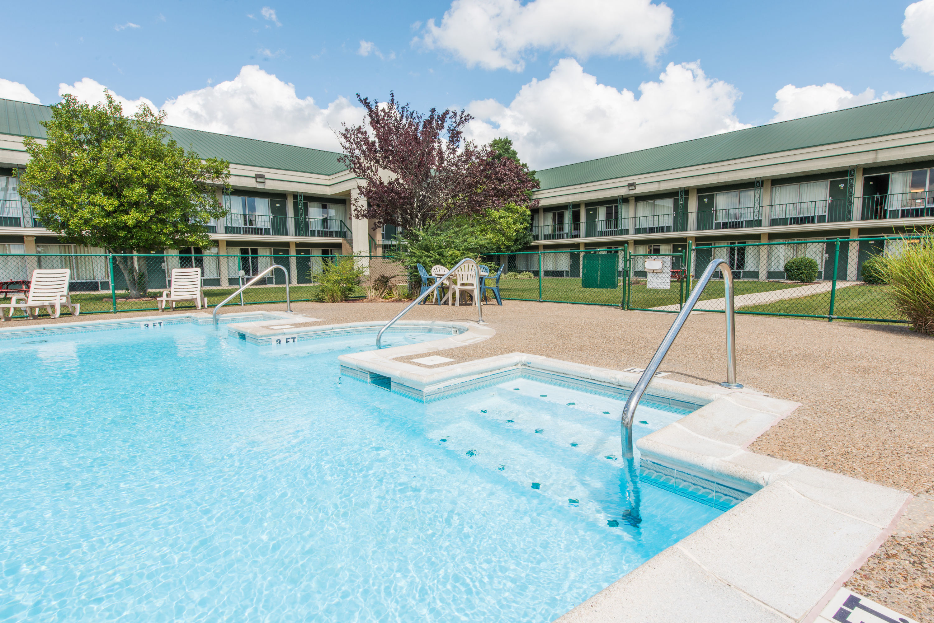 Days Inn By Wyndham Elizabethtown Elizabethtown Ky Hotels