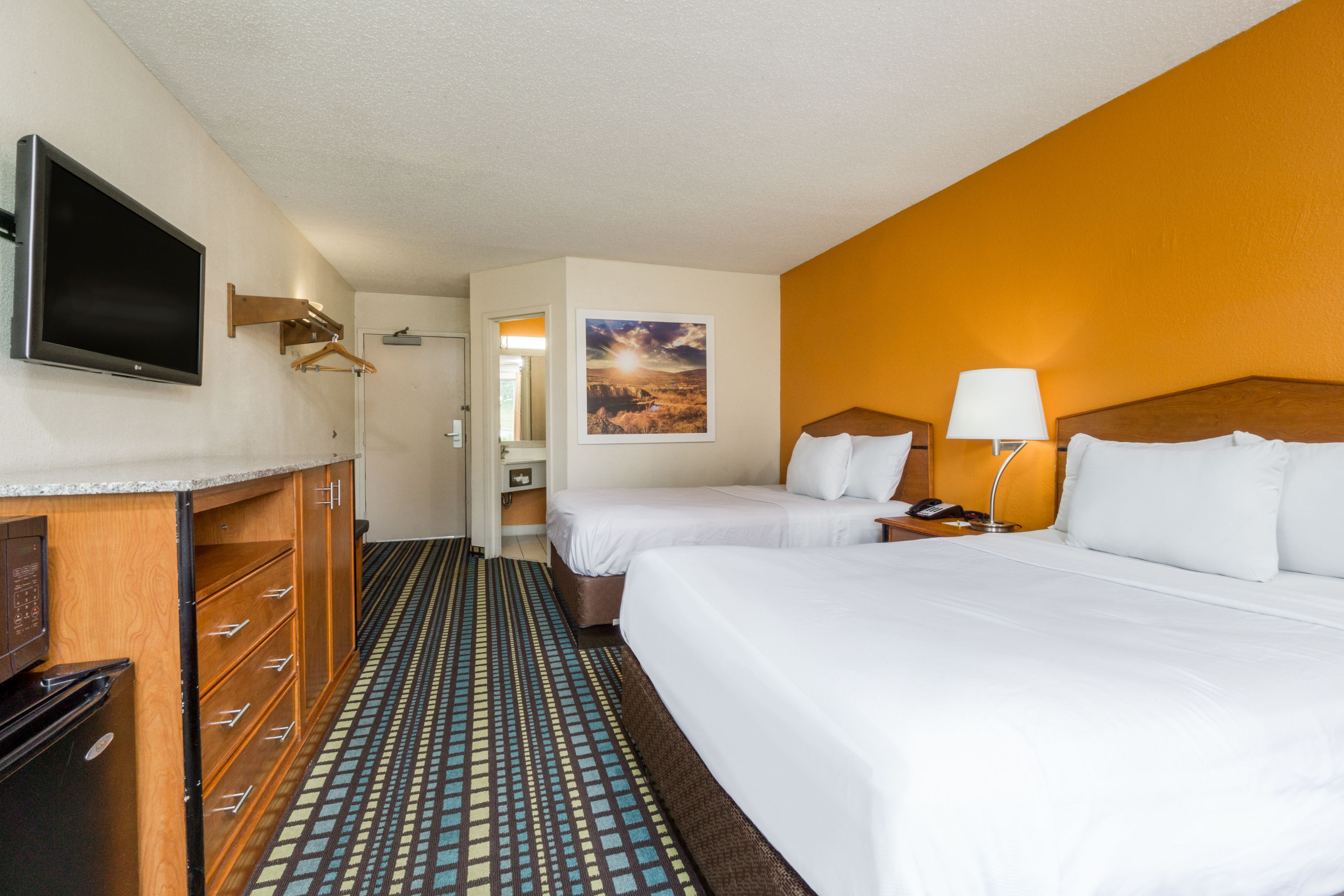 Days Inn by Wyndham Florence Cincinnati Area | Florence, KY Hotels