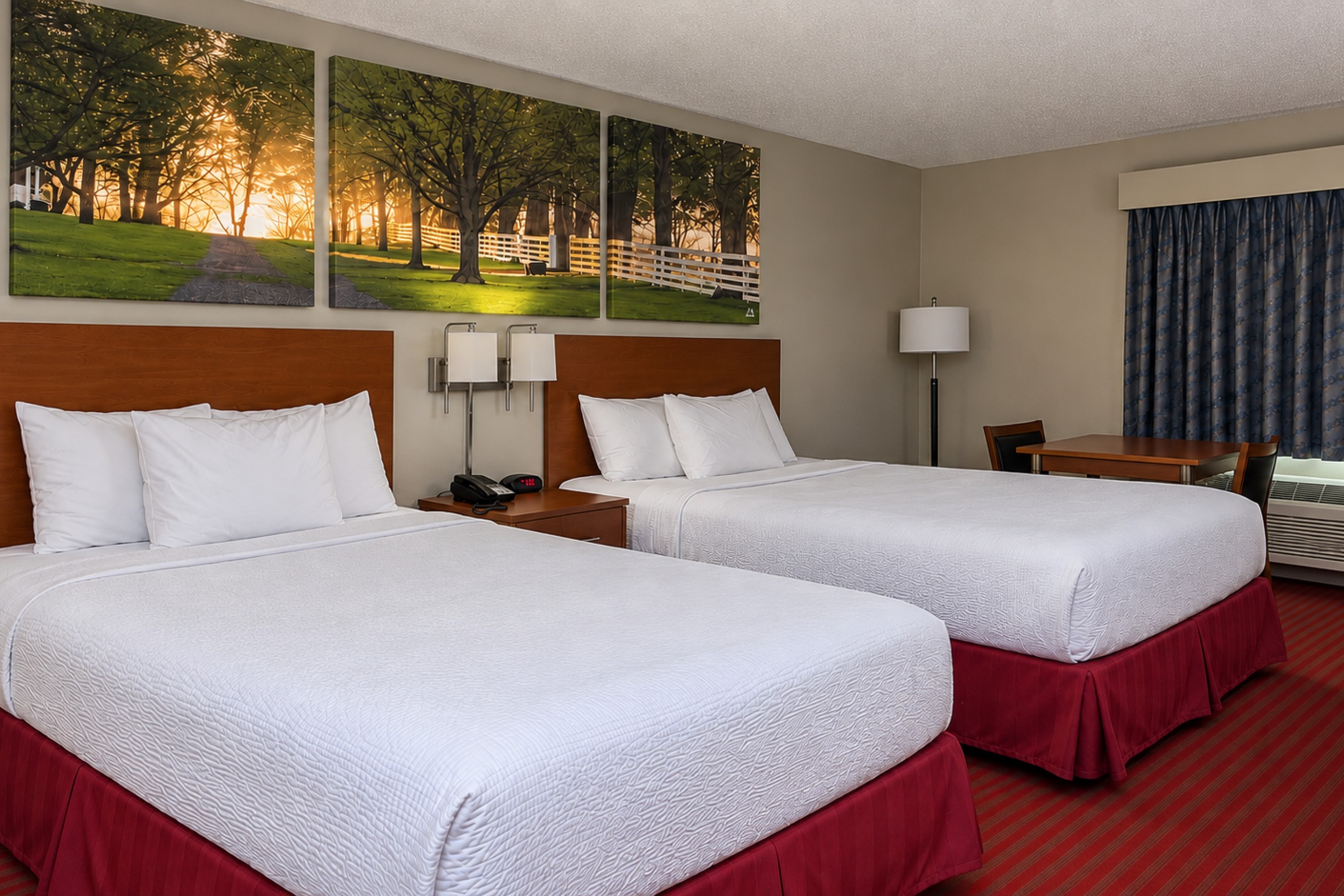 Guest room at the Days Inn by Wyndham Franklin in Franklin, Kentucky