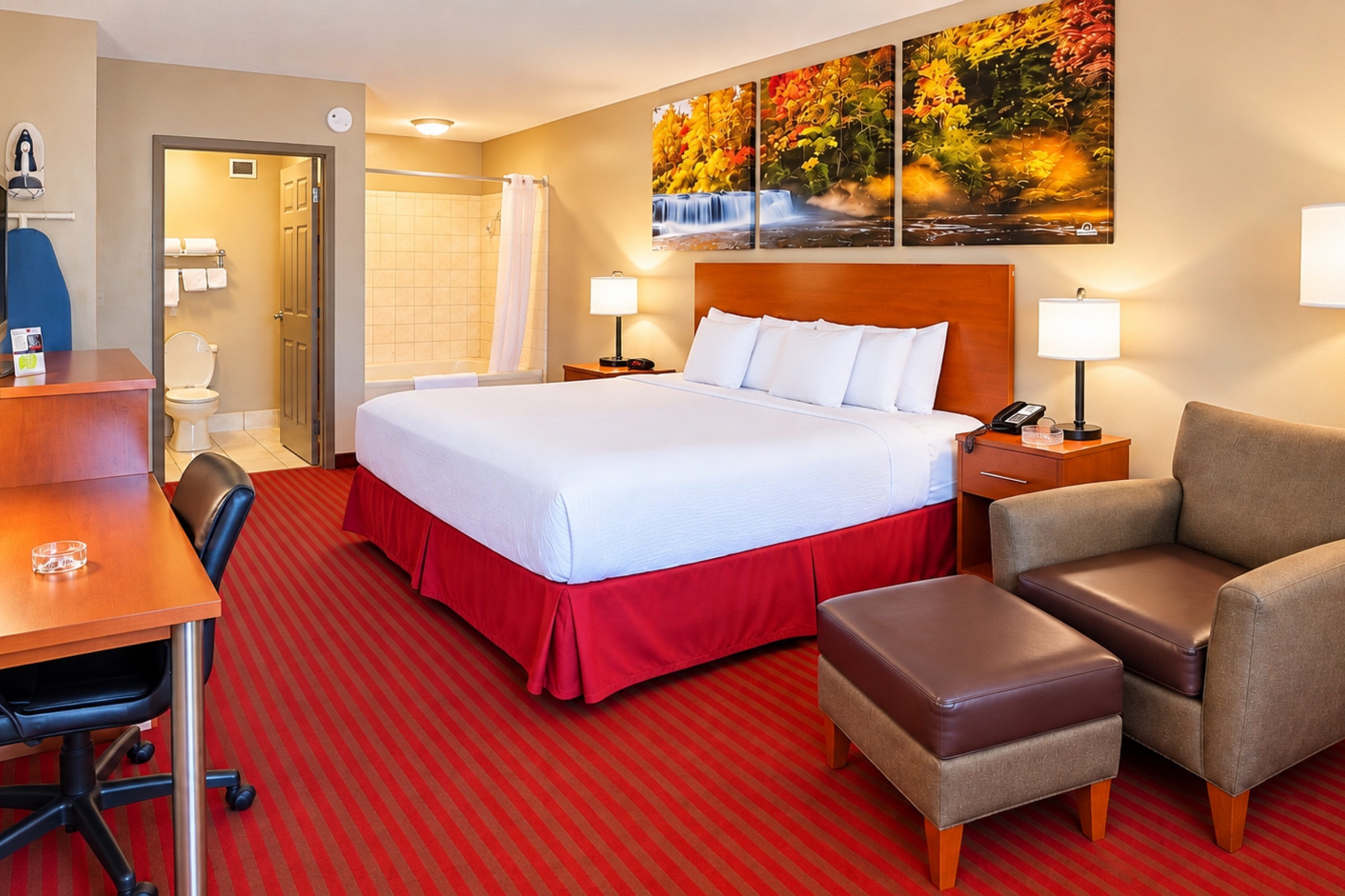Guest room at the Days Inn by Wyndham Franklin in Franklin, Kentucky
