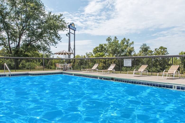 Days Inn By Wyndham Georgetown North Of Lexington Pool At The Days Inn By Wyndham Georgetown North Of Lexington In Kentucky