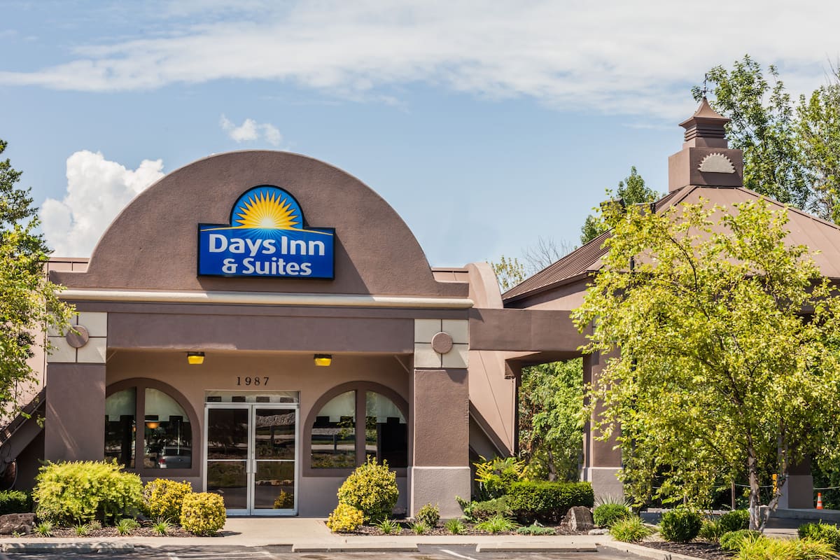 Hotelname City Hotels Ky 40505 Days Inn Suites Lexington