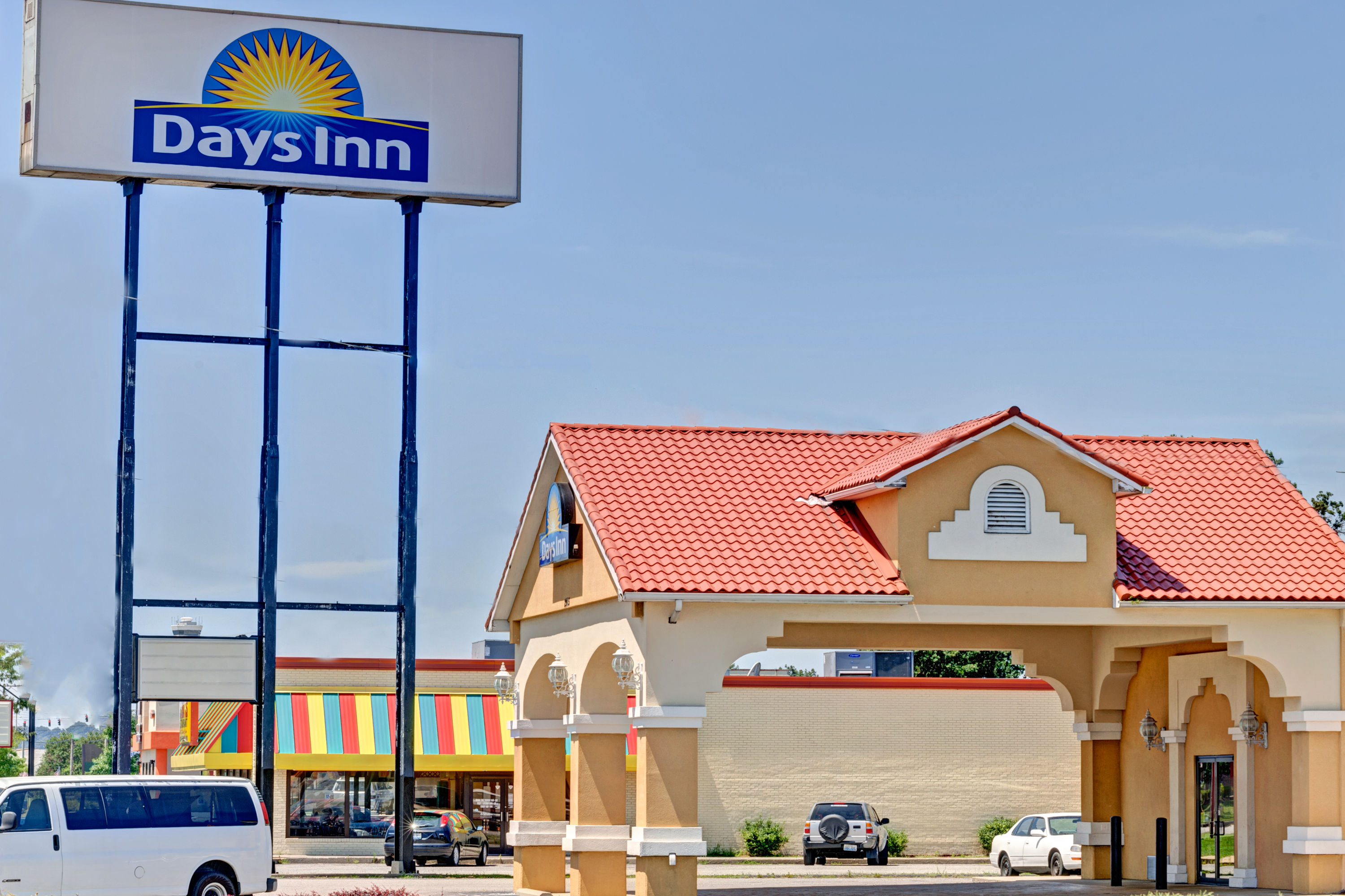 Days Inn Wyndham Louisville Airport Fair and Expo Center