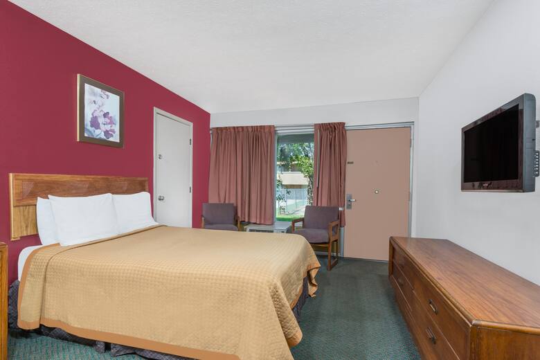 Guest room at the Days Inn - Mt. Sterling in Mount Sterling, Kentucky