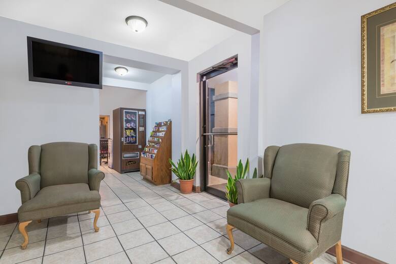 Days Inn - Mt. Sterling hotel lobby in Mount Sterling, Kentucky