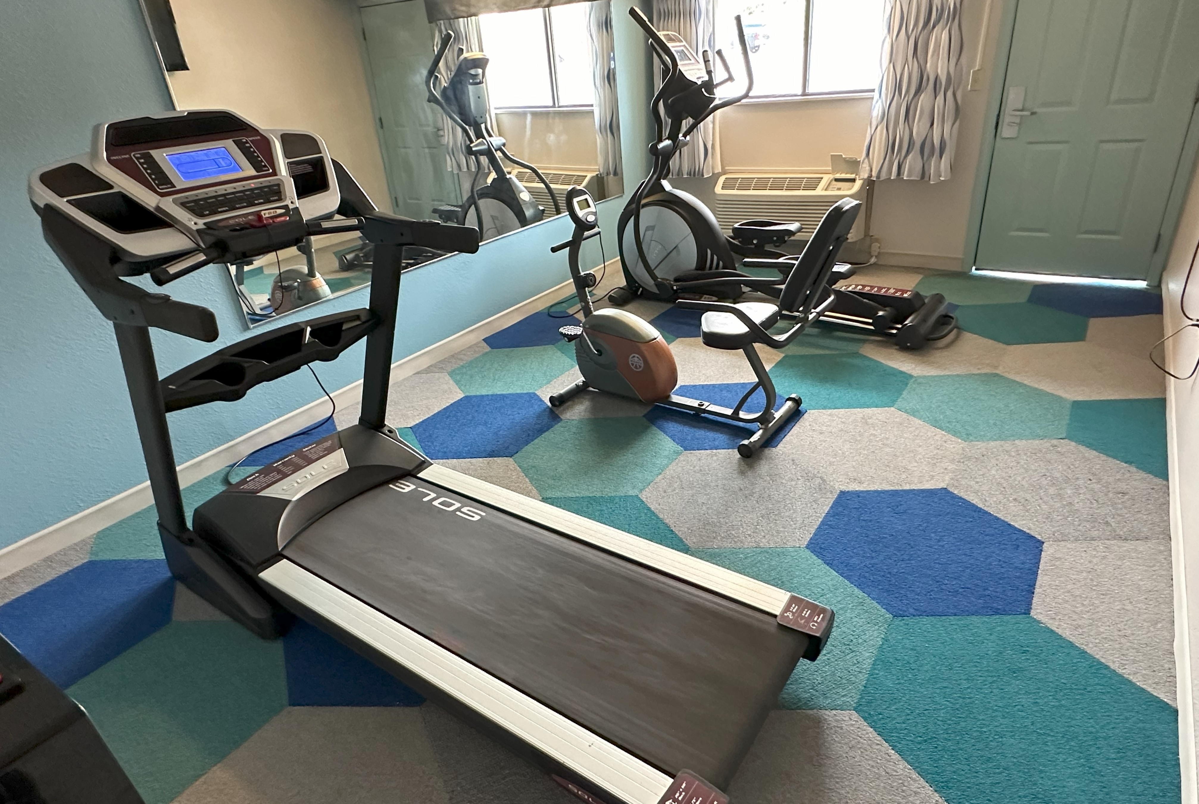 Fitness room at Days Inn by Wyndham Renfro Valley Mount Vernon in Mount Vernon, Kentucky