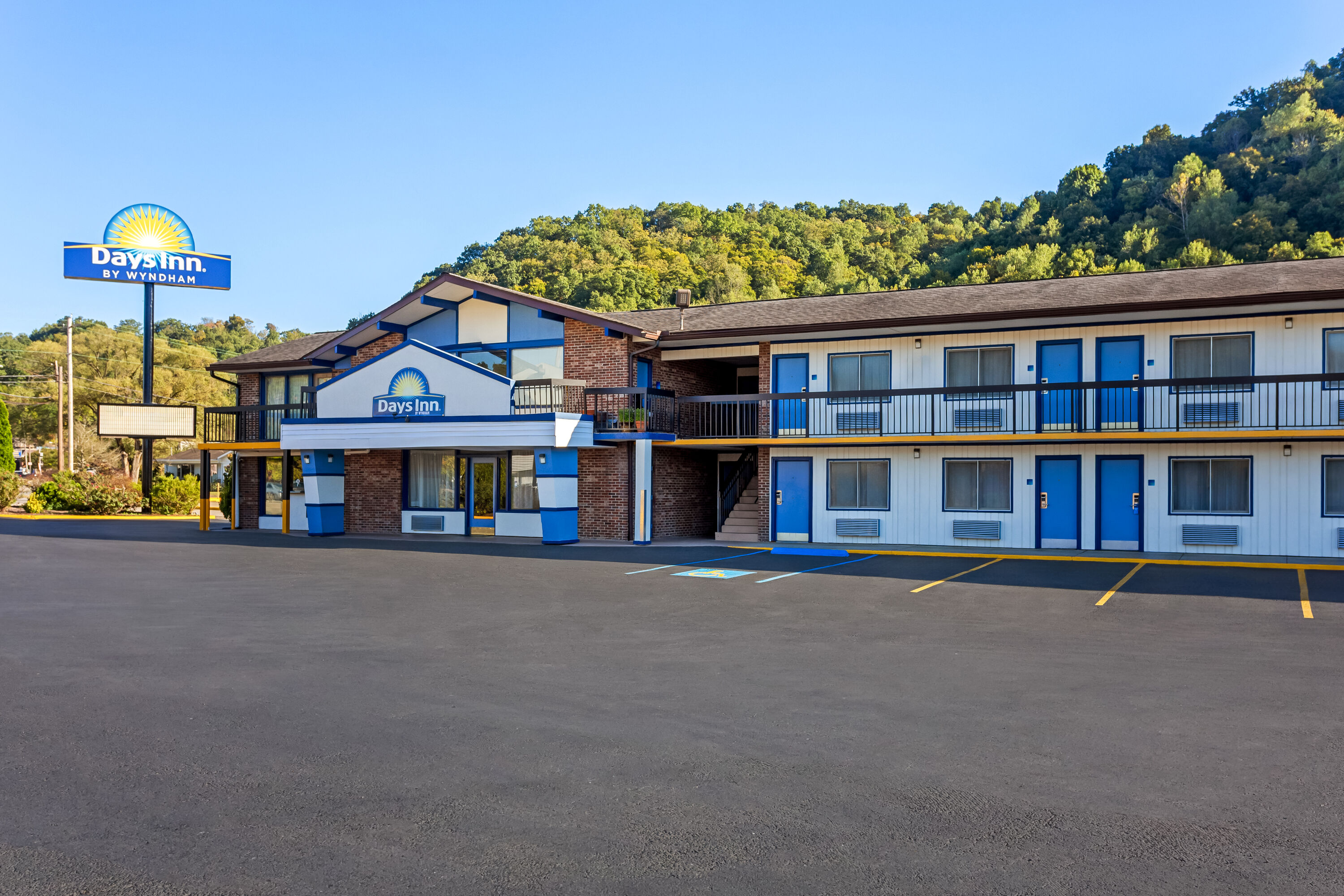 Exterior Day Image of Days Inn by Wyndham Paintsville hotel in Paintsville, Kentucky