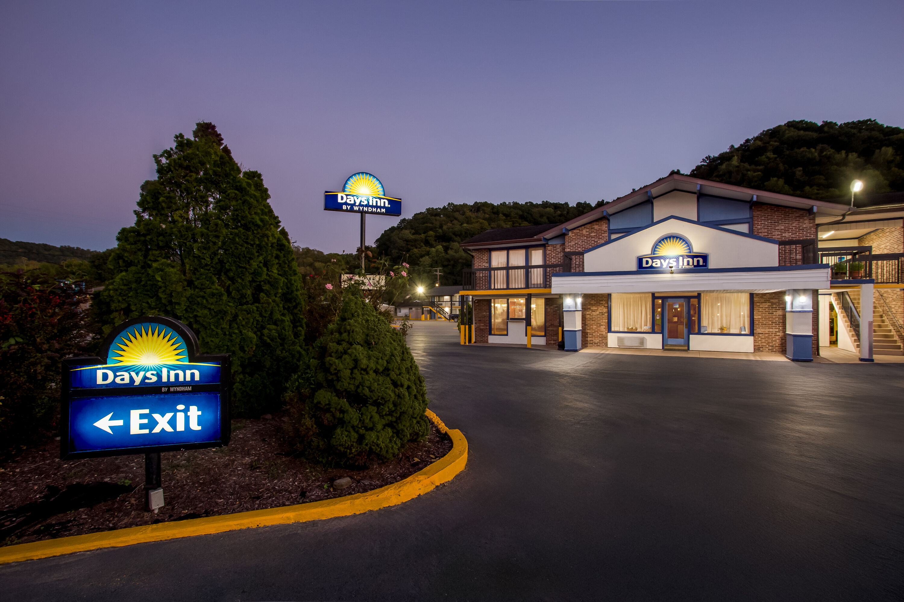 Exterior Night Image of Days Inn by Wyndham Paintsville hotel in Paintsville, Kentucky