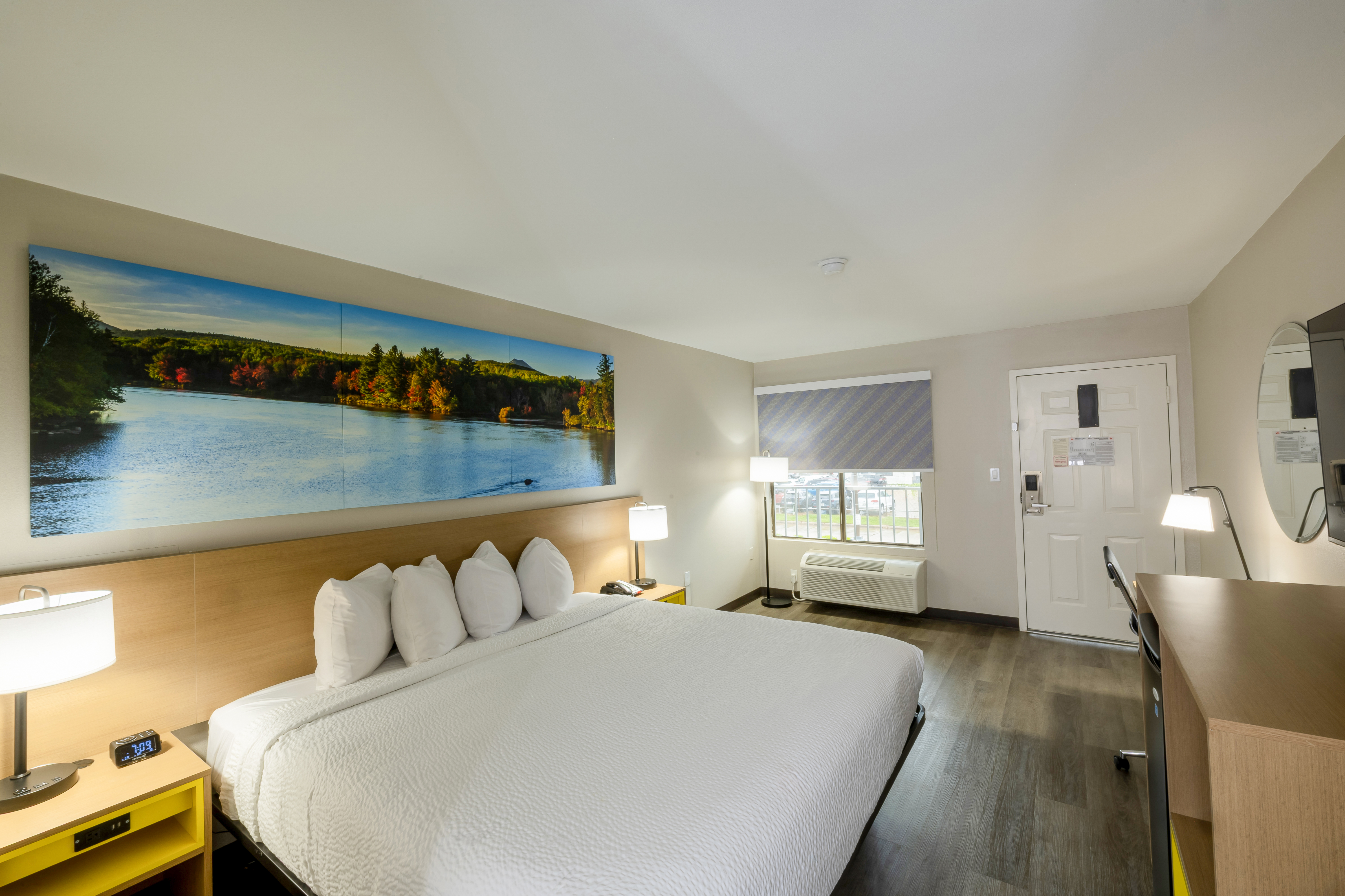 Guest room at the Days Inn & Suites by Wyndham Bossier City/Casino Area in Bossier City, Louisiana