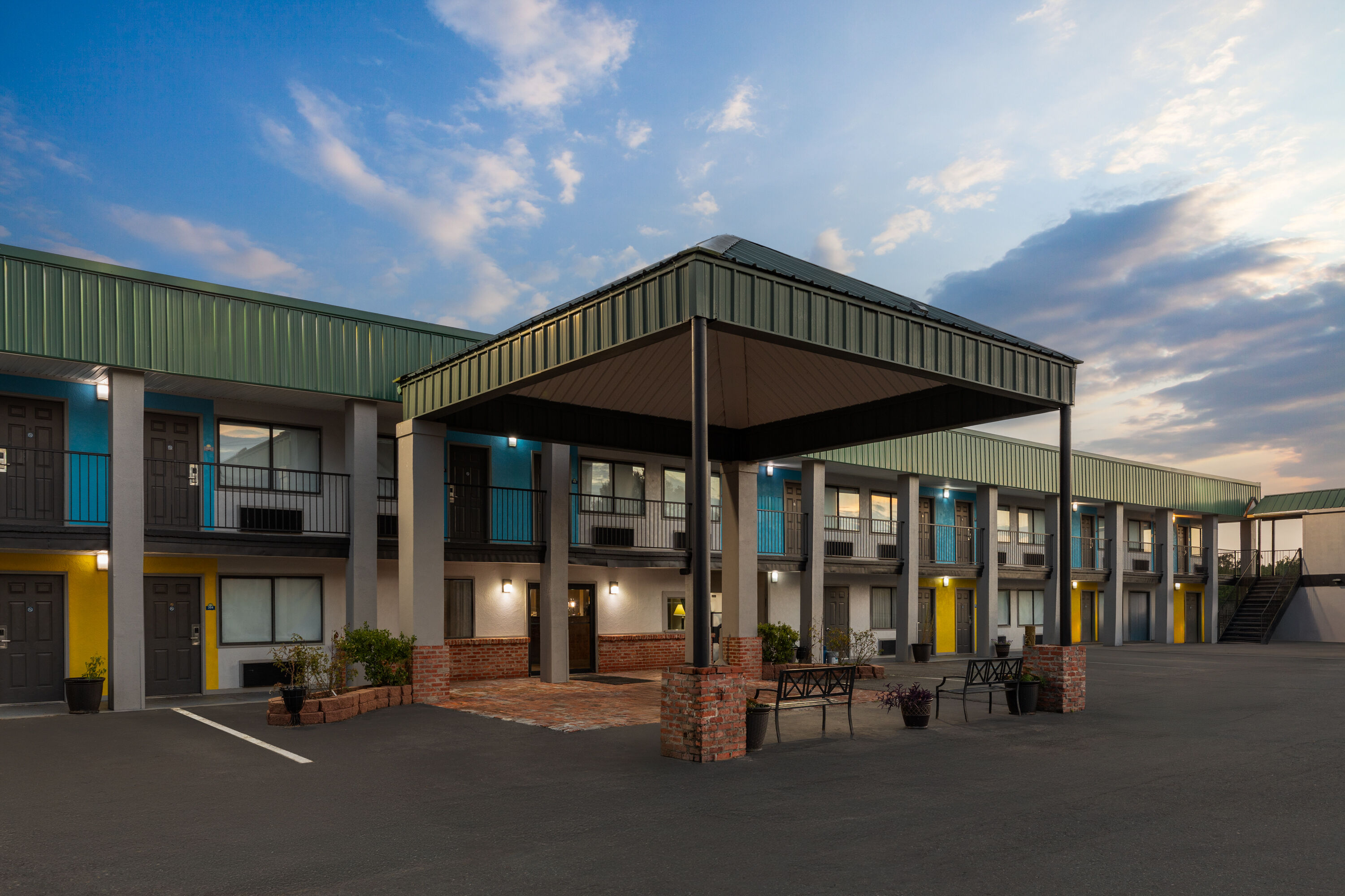 Exterior Dusk Image of Days Inn by Wyndham Natchitoches hotel in Natchitoches, Louisiana
