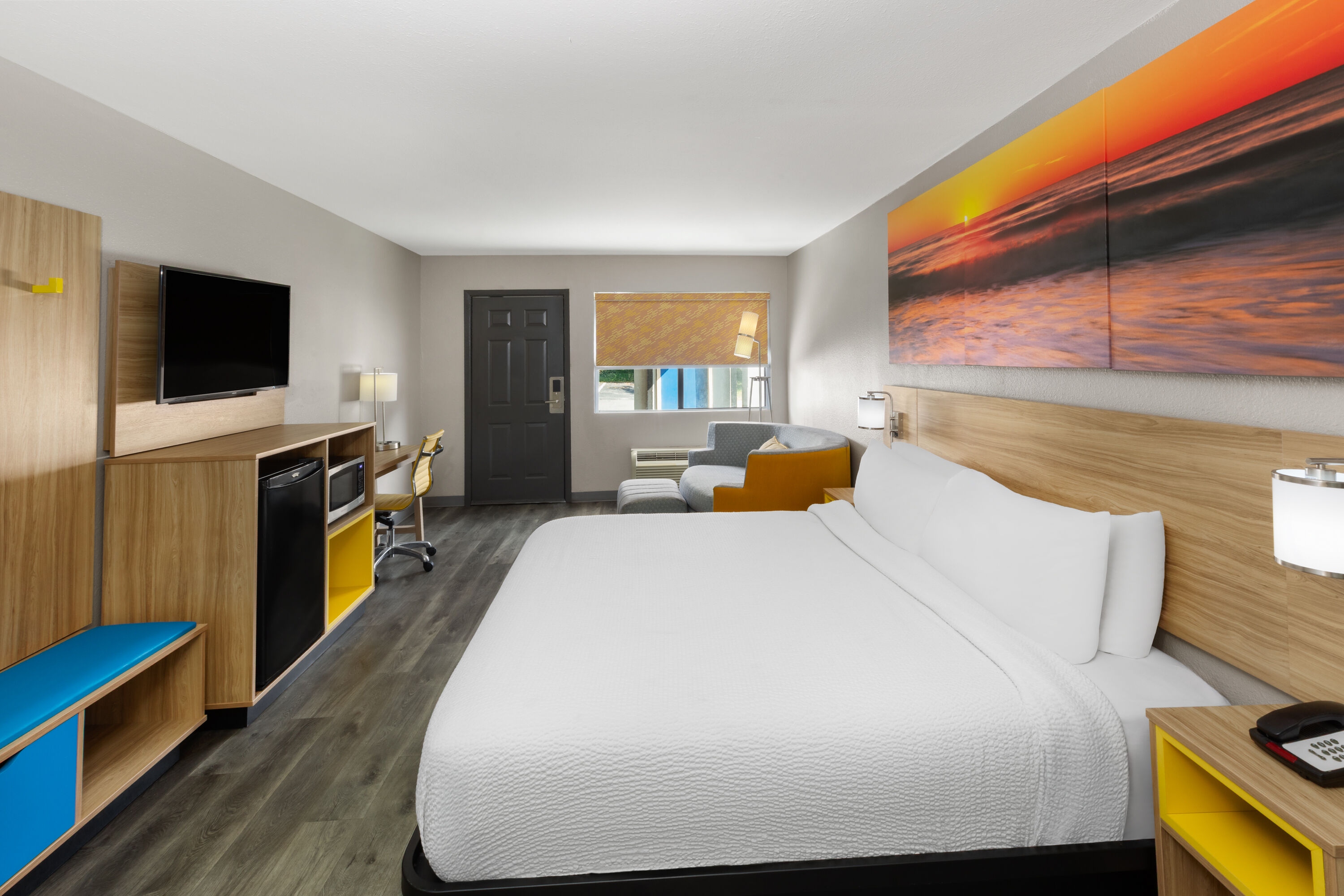 Guest room at the Days Inn by Wyndham Natchitoches in Natchitoches, Louisiana