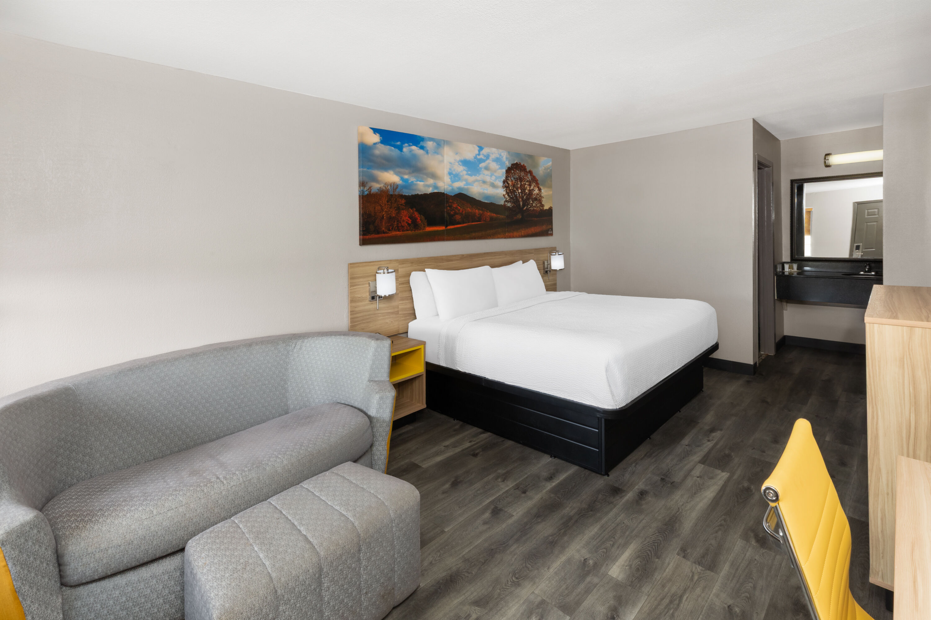 Guest room at the Days Inn by Wyndham Natchitoches in Natchitoches, Louisiana