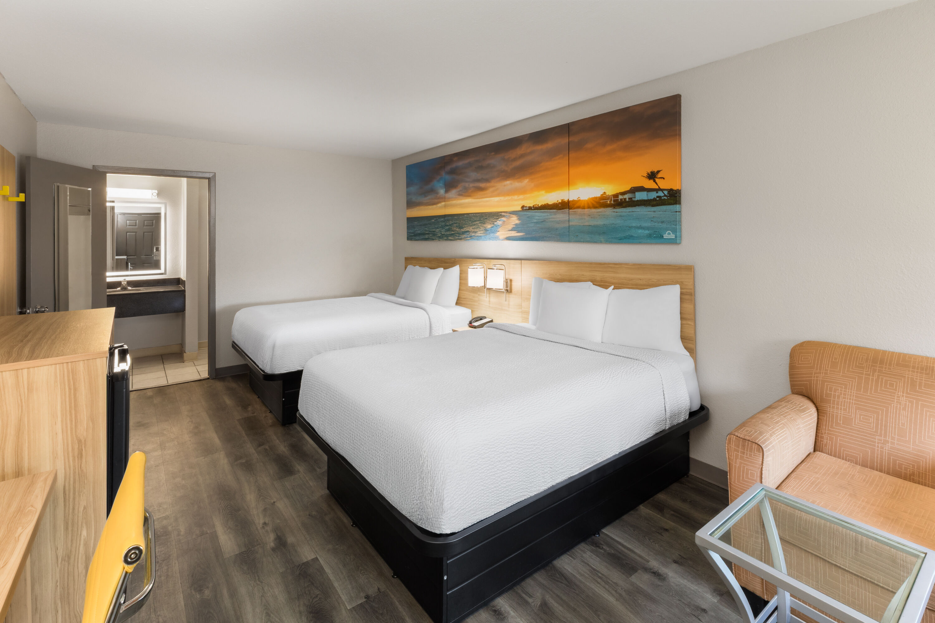 Guest room at the Days Inn by Wyndham Natchitoches in Natchitoches, Louisiana