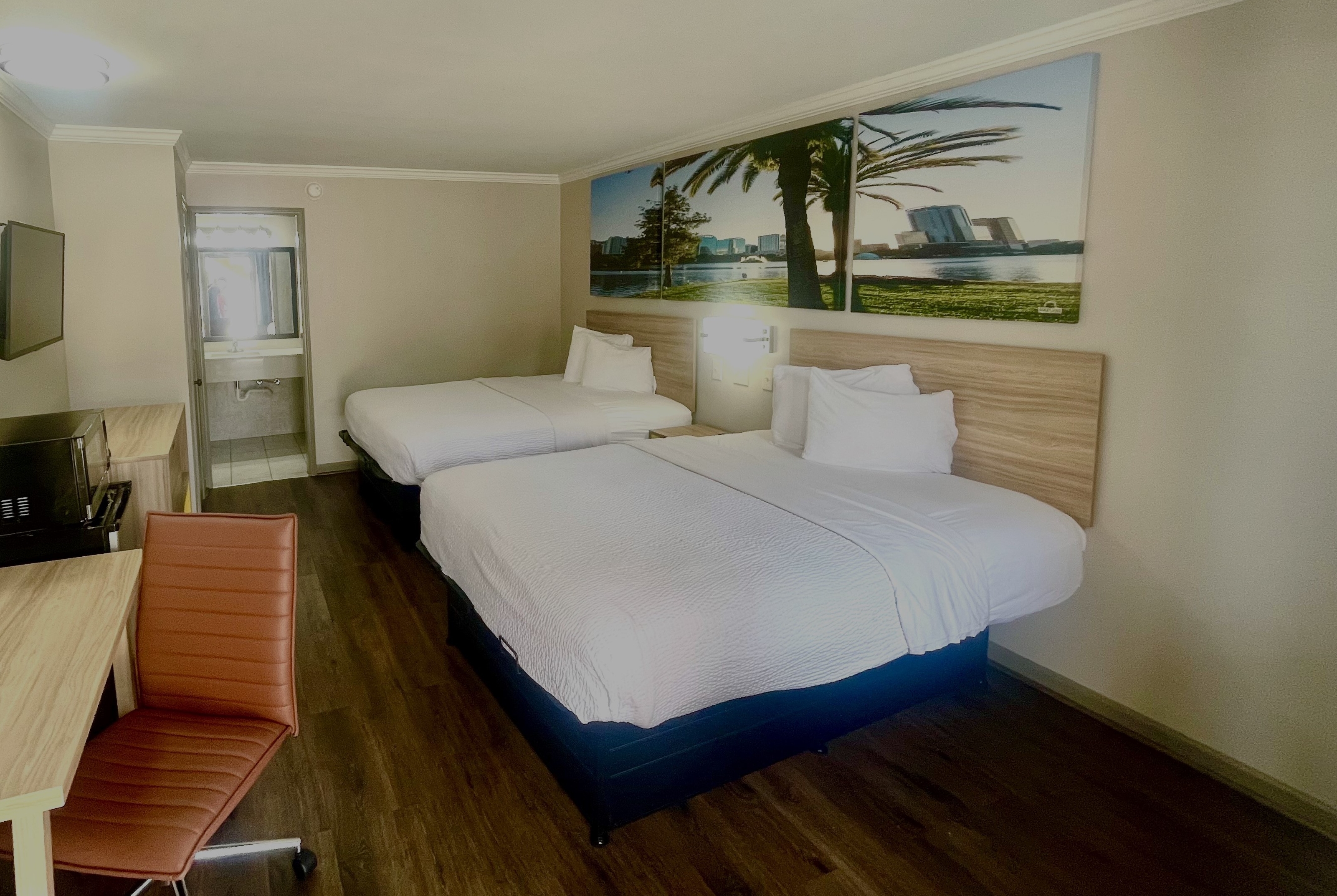 Guest room at the Days Inn by Wyndham Slidell in Slidell, Louisiana