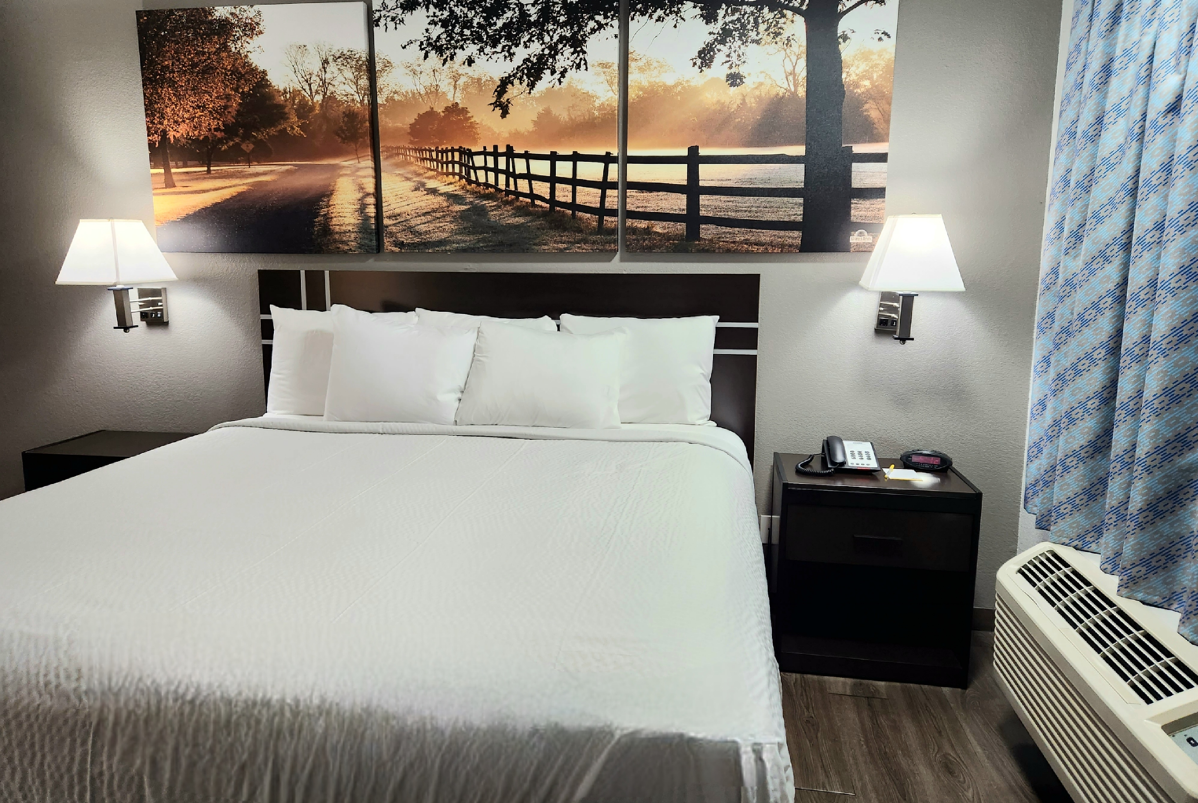 Guest room at the Days Inn by Wyndham Sulphur LA in Sulphur, Louisiana
