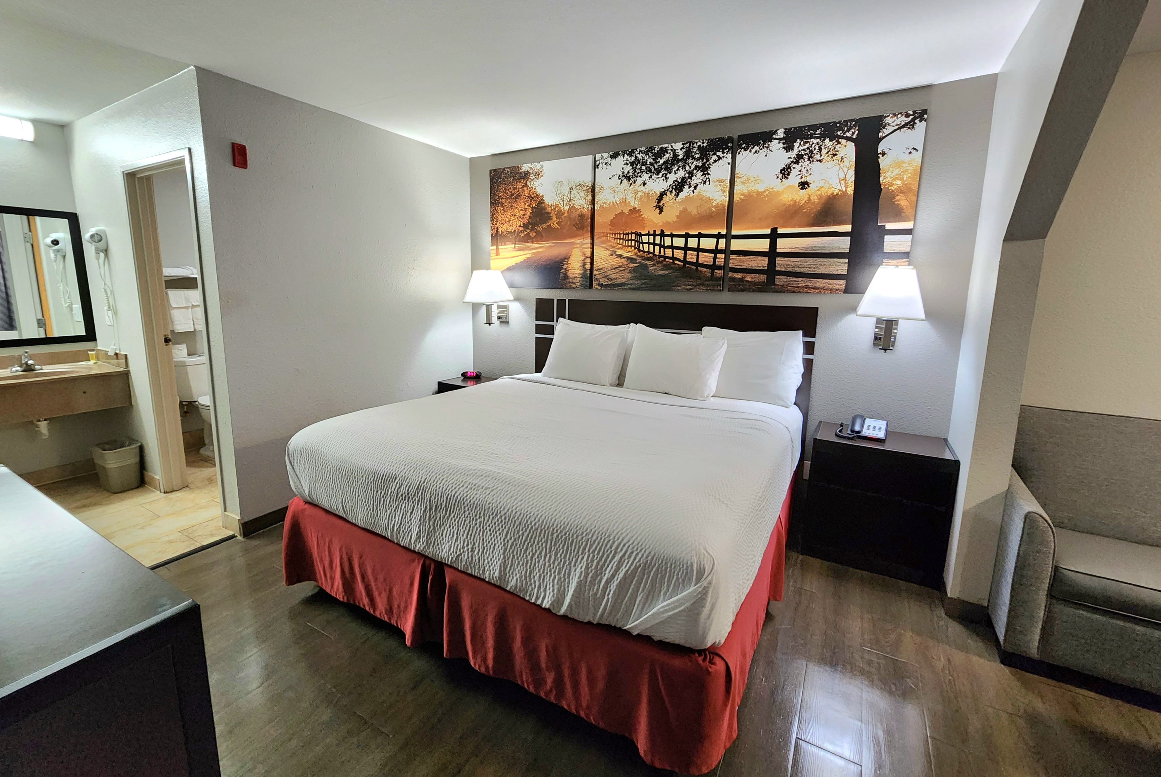 Days Inn by Wyndham Sulphur LA suite in Sulphur, Louisiana