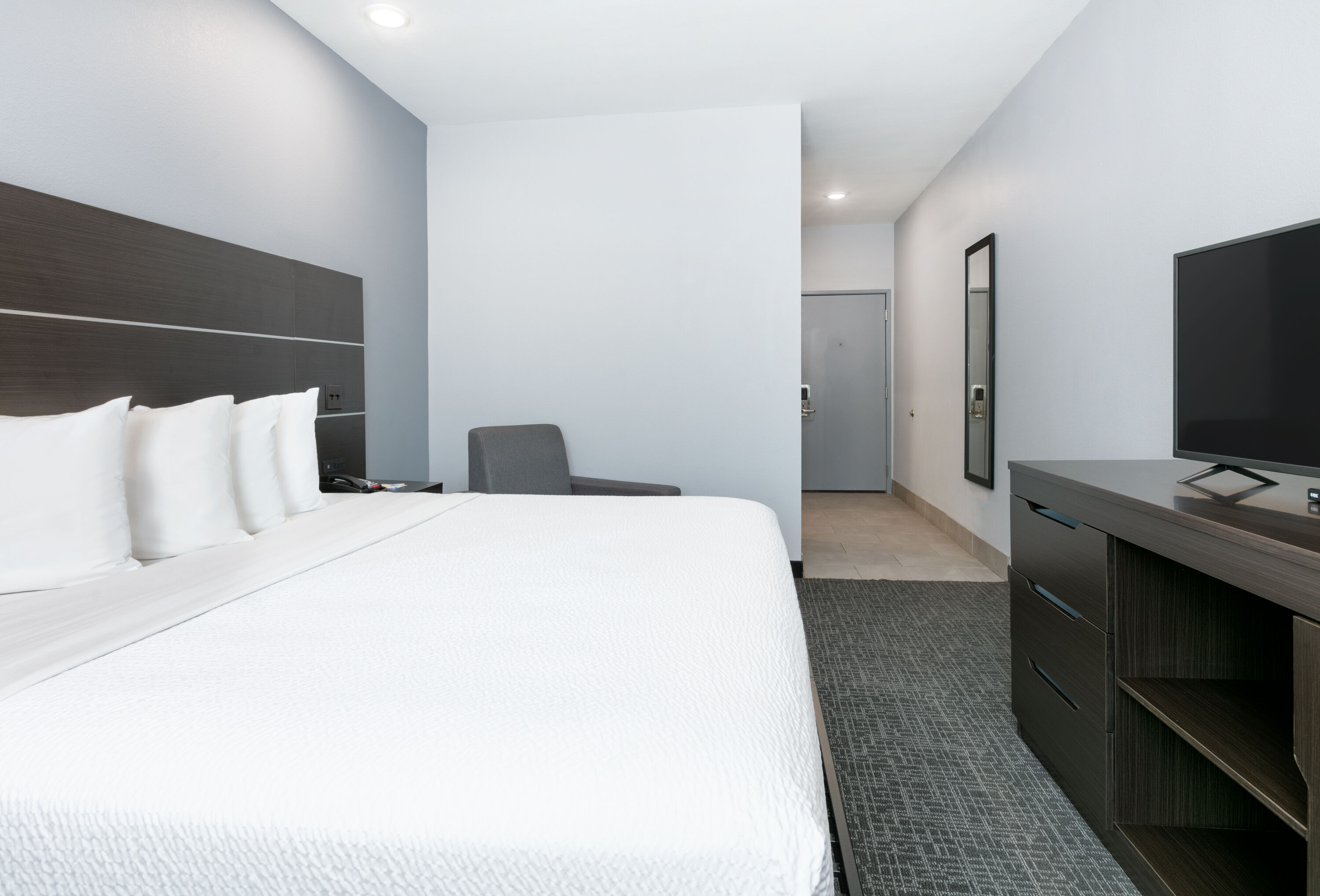 Guest room at the Days Inn by Wyndham Zachary LA in Zachary, Louisiana