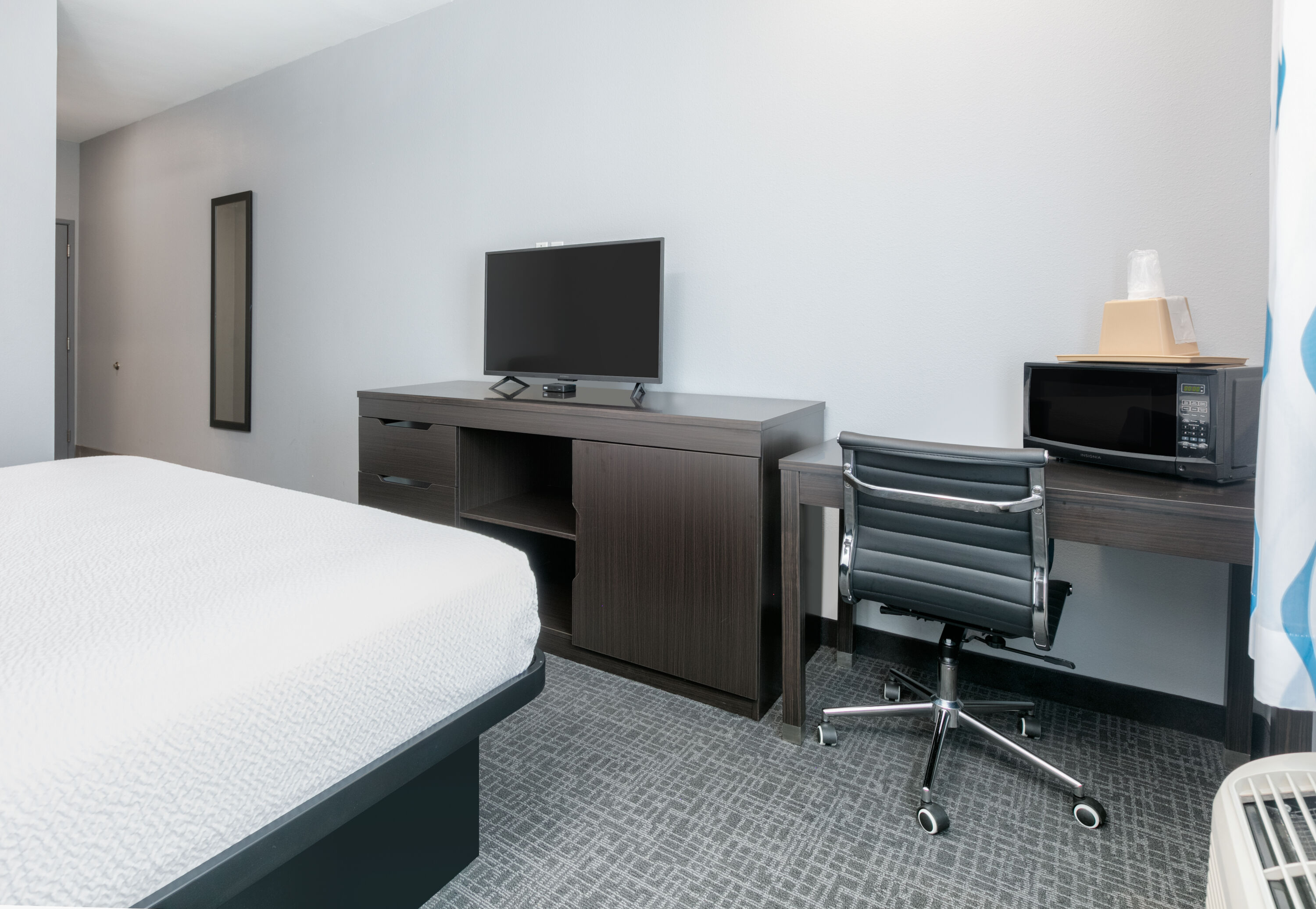 Guest room at the Days Inn by Wyndham Zachary LA in Zachary, Louisiana