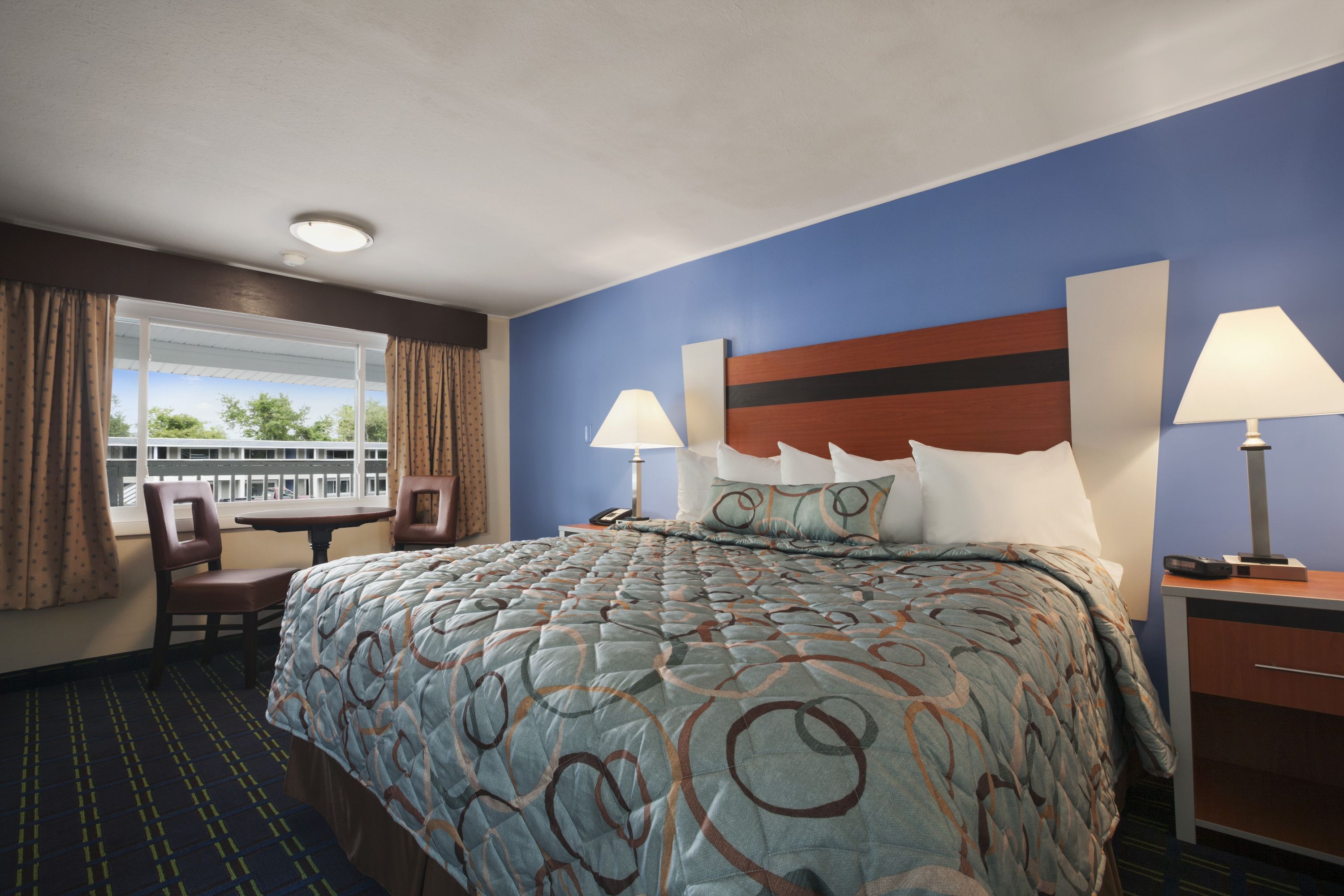 Days Inn by Wyndham West Yarmouth/Hyannis Cape Cod Area ...